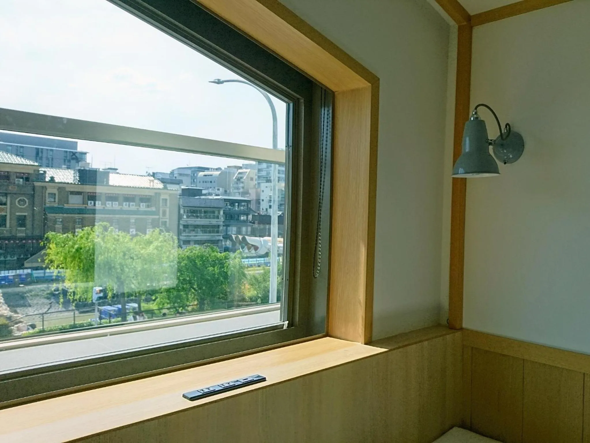 Day in CAFETEL Kyoto Sanjo for Ladies