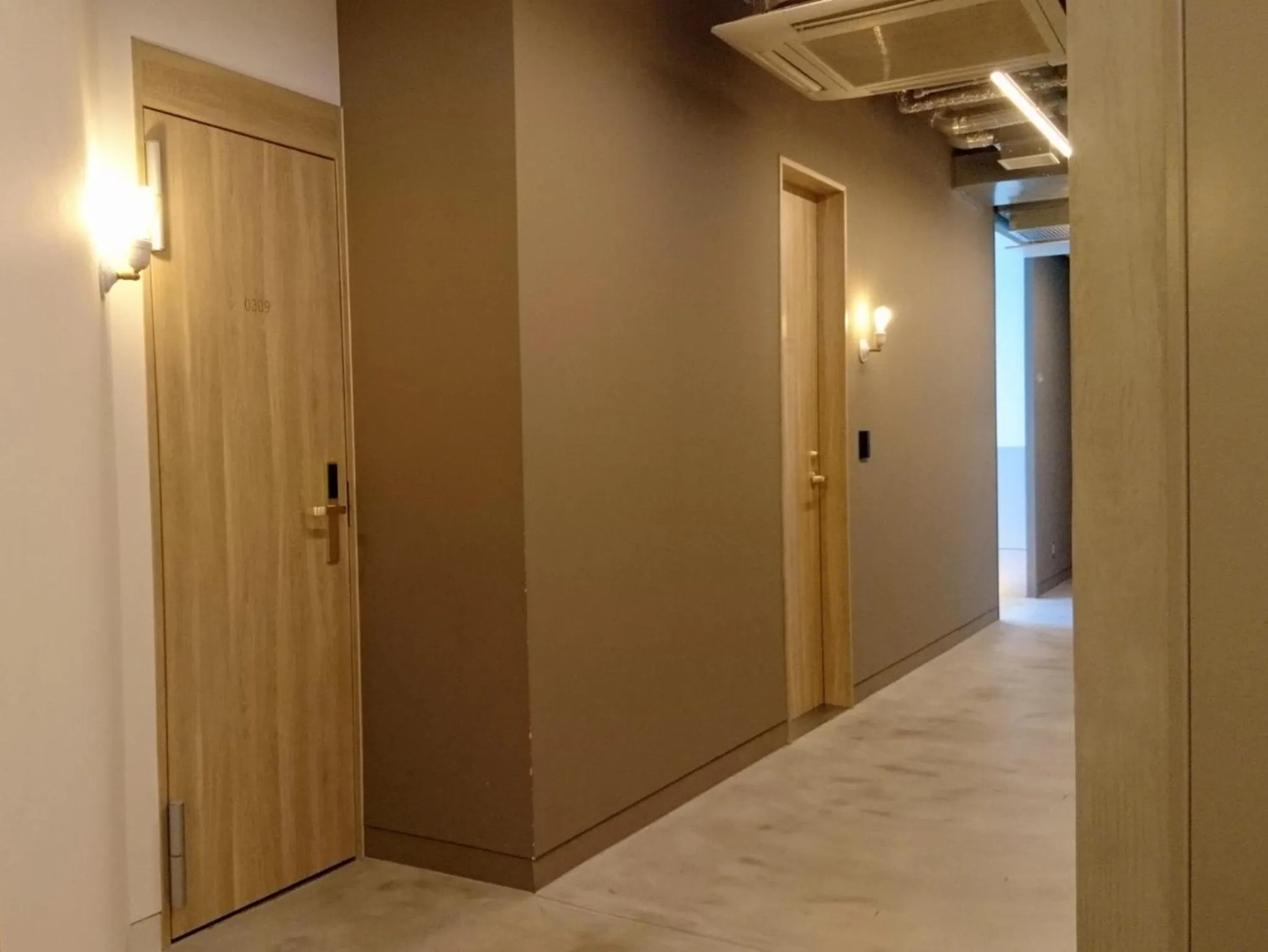 Other in CAFETEL Kyoto Sanjo for Ladies