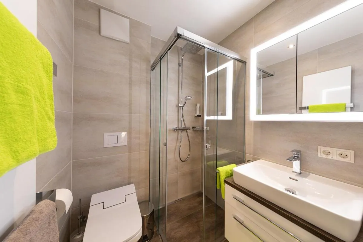 Shower in Hotel Sporthof Austria