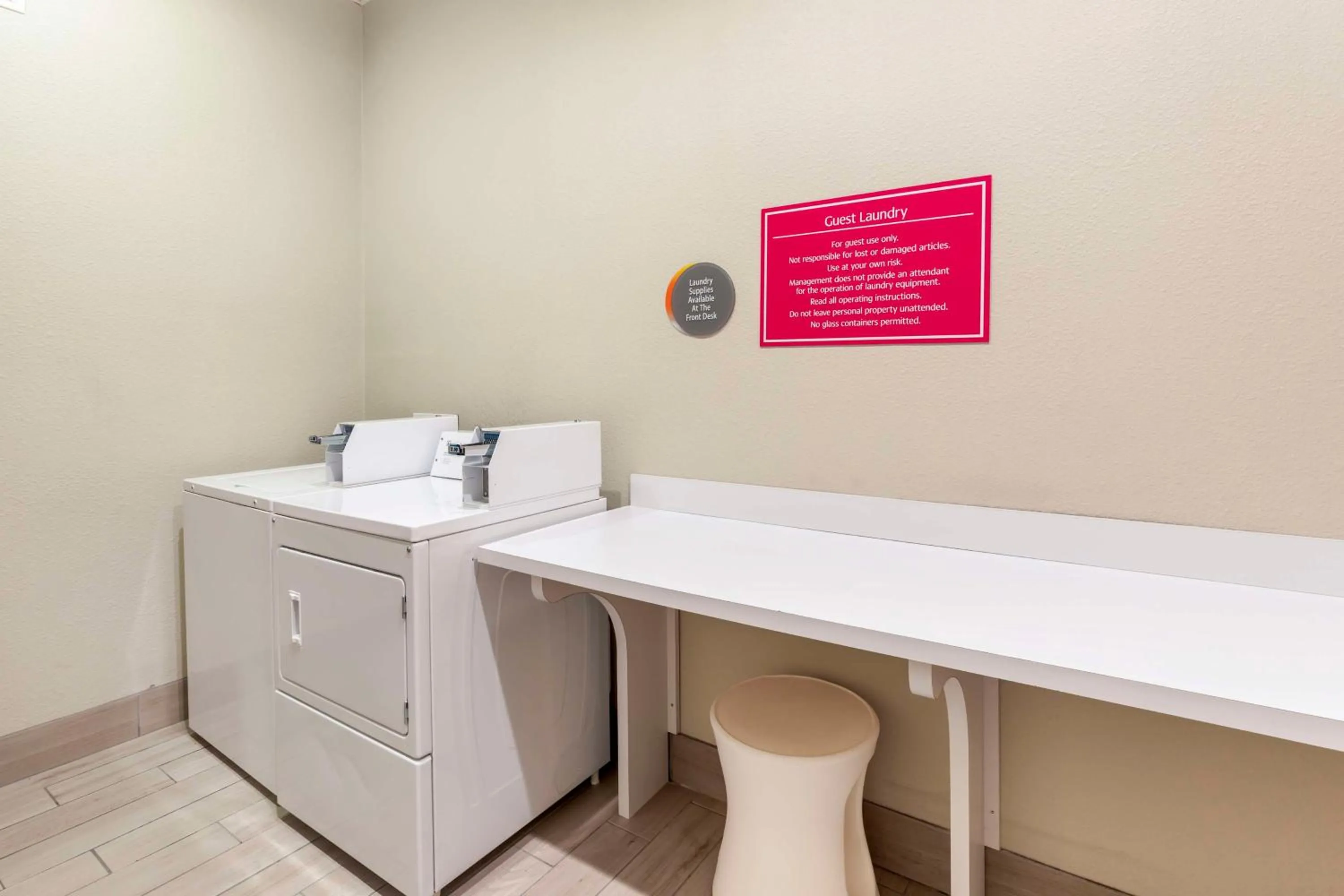 laundry in GLō Best Western Dallas South DeSoto