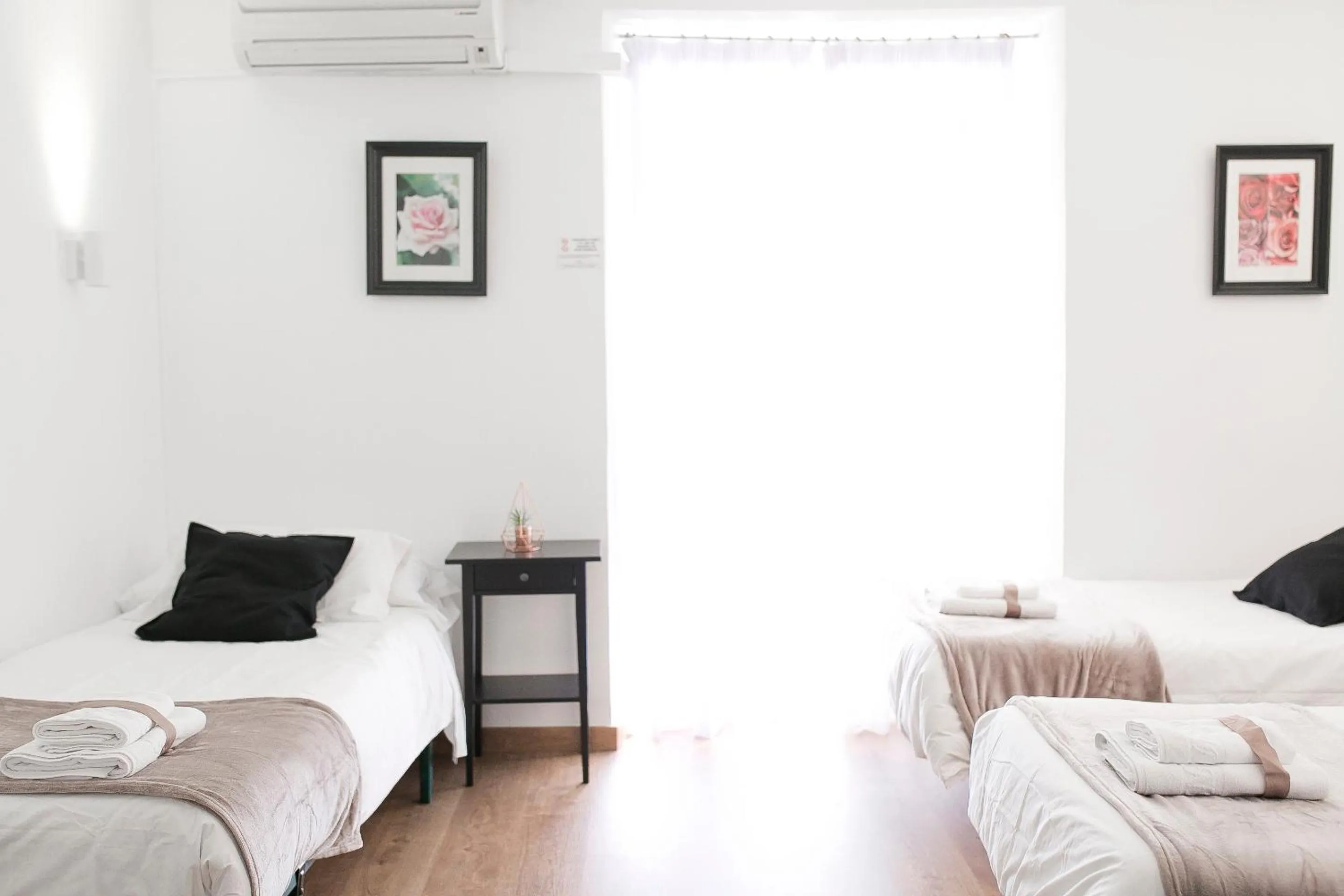 Photo of the whole room, Bed in CH La Bañezana