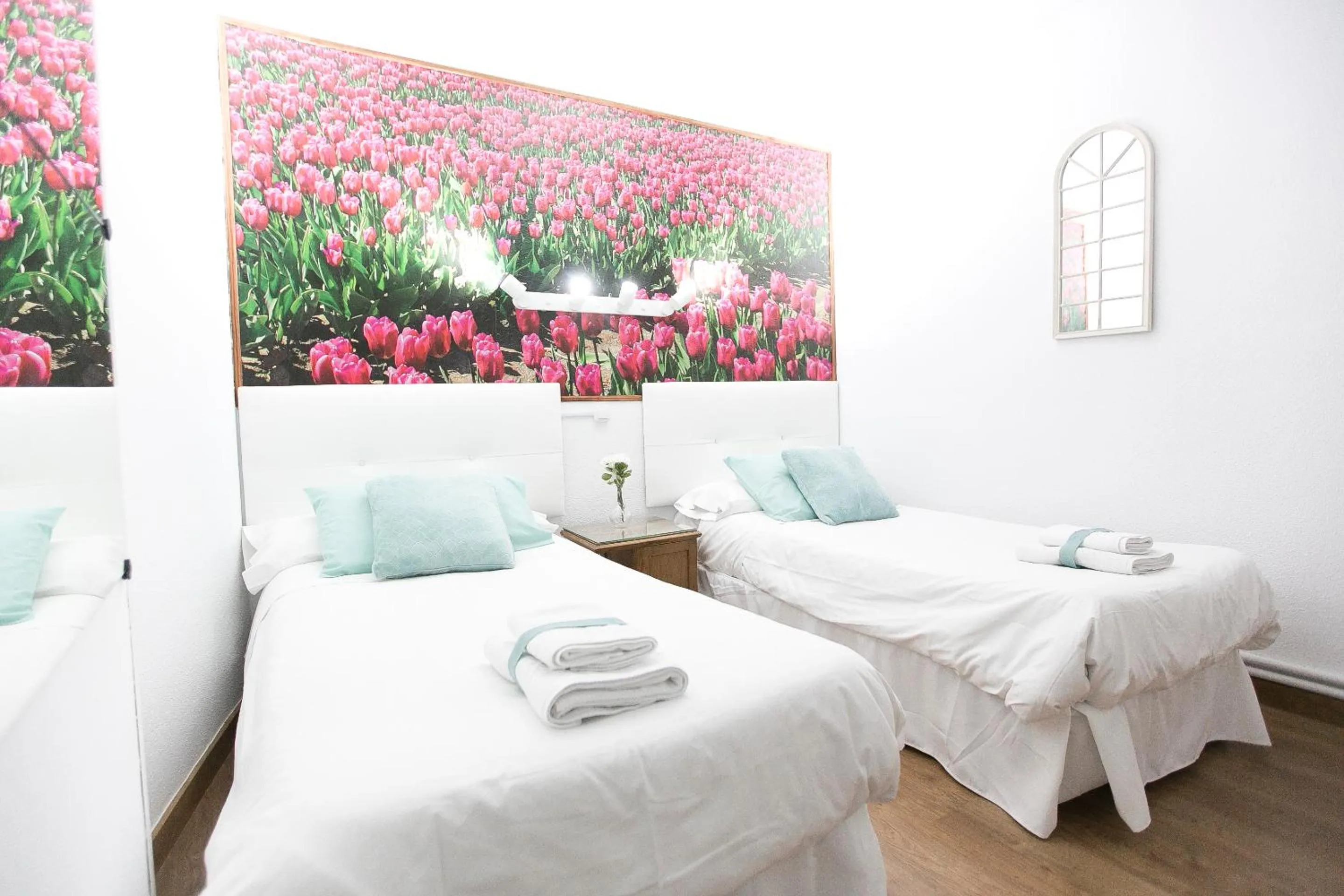 Photo of the whole room, Bed in CH La Bañezana