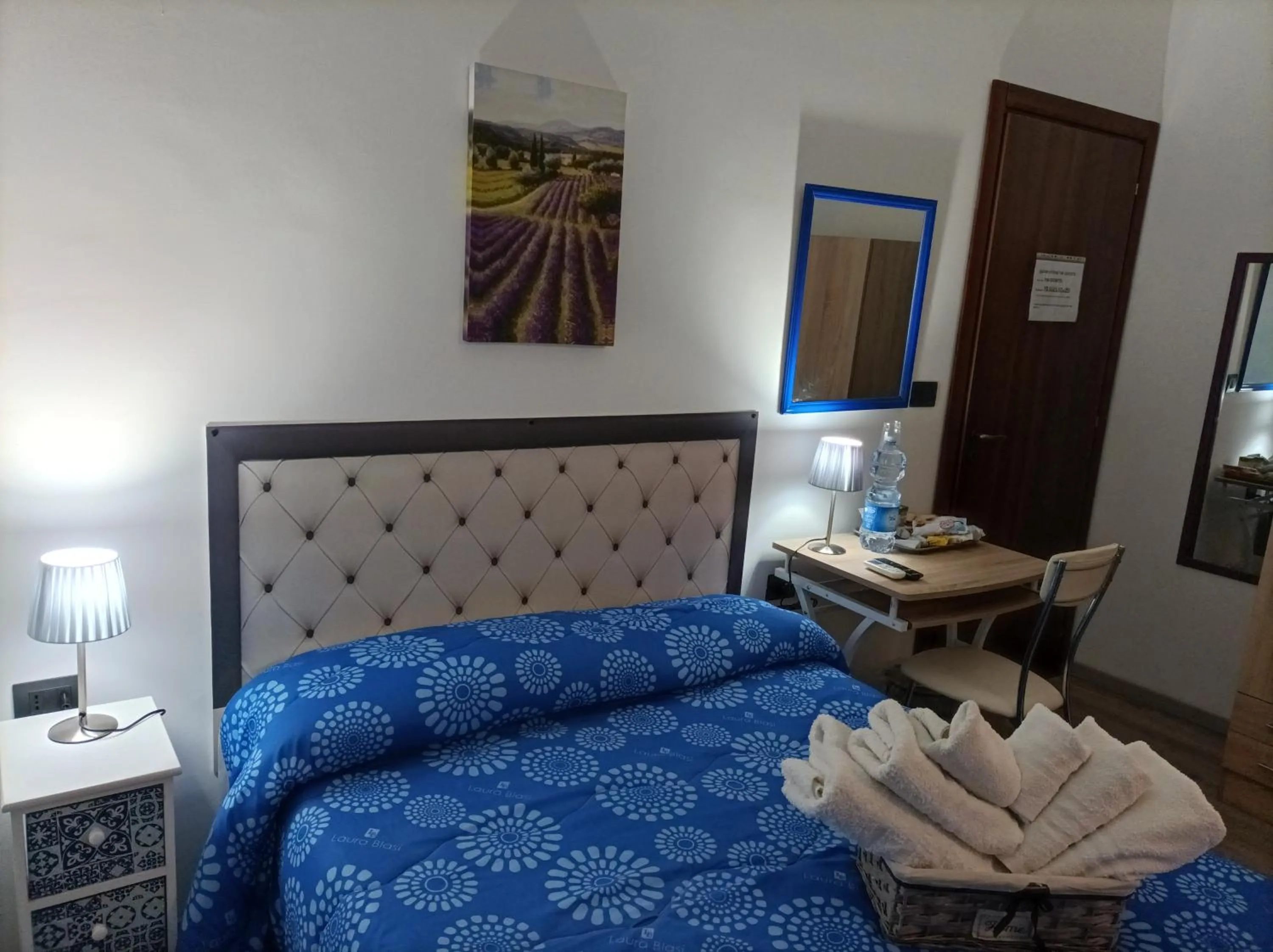 Bed in B&B Centrum Palmi