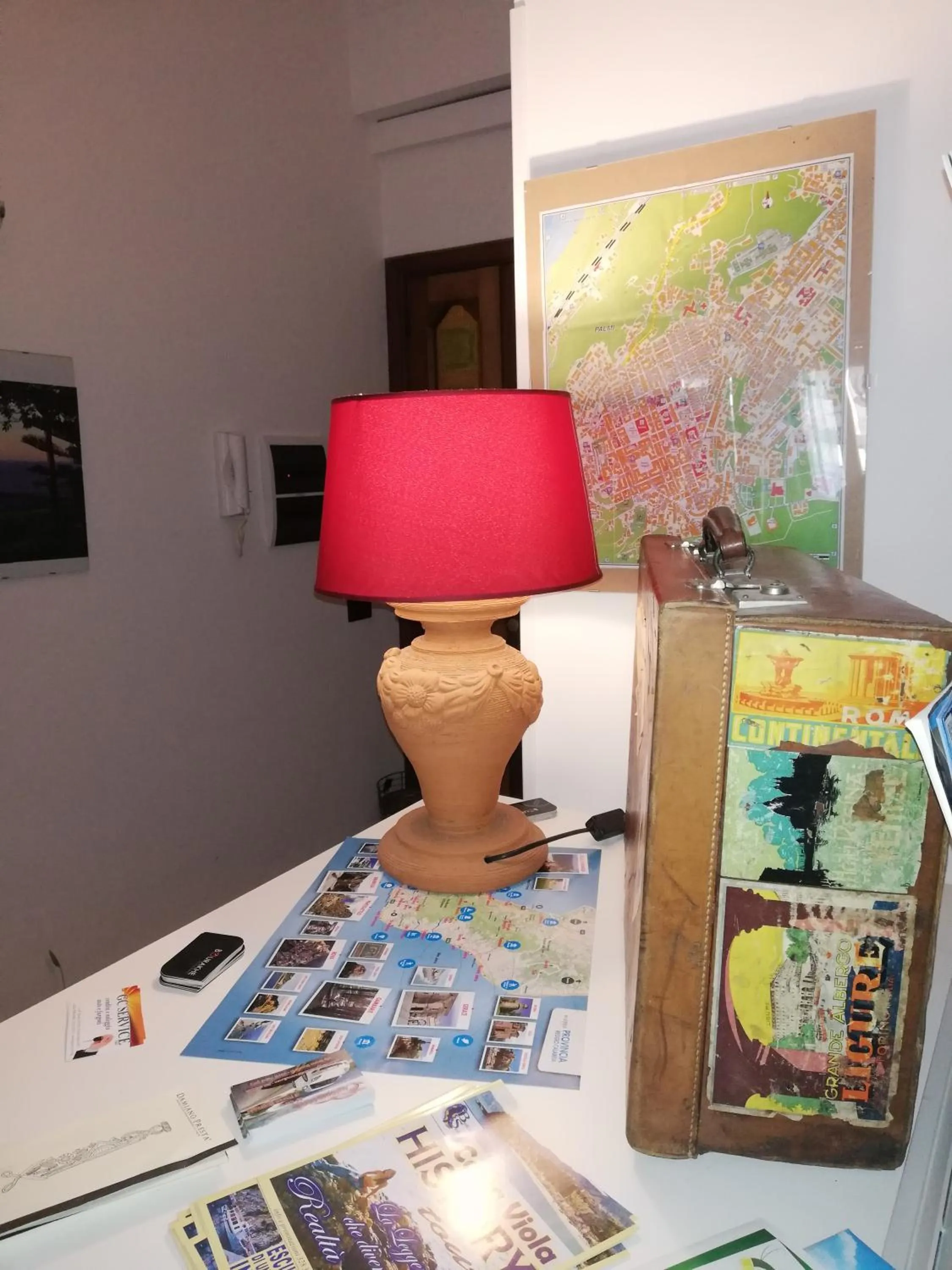 Lobby or reception in B&B Centrum Palmi