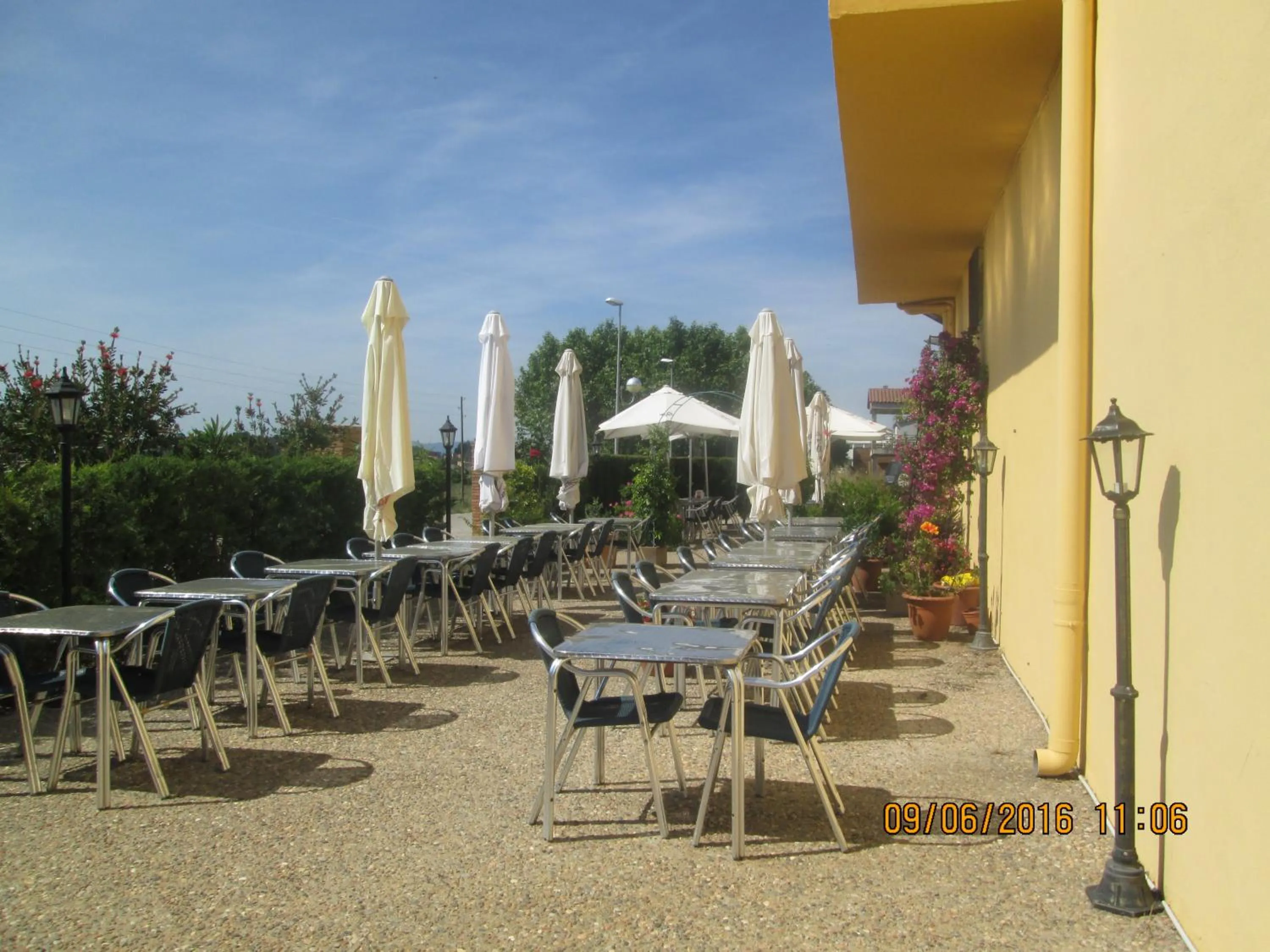 Restaurant/places to eat in Hostal Avi Pep