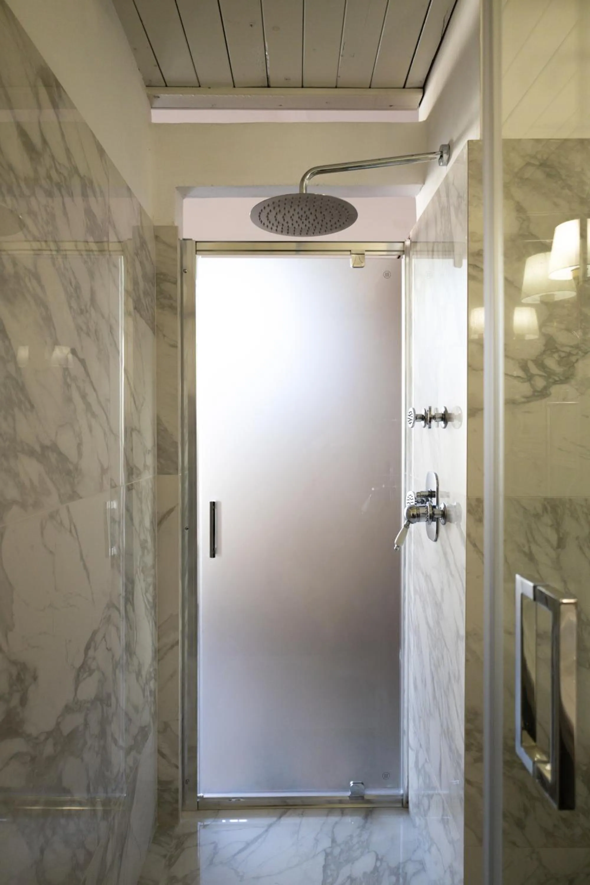 Shower in Villa Scinata Dimora Storica