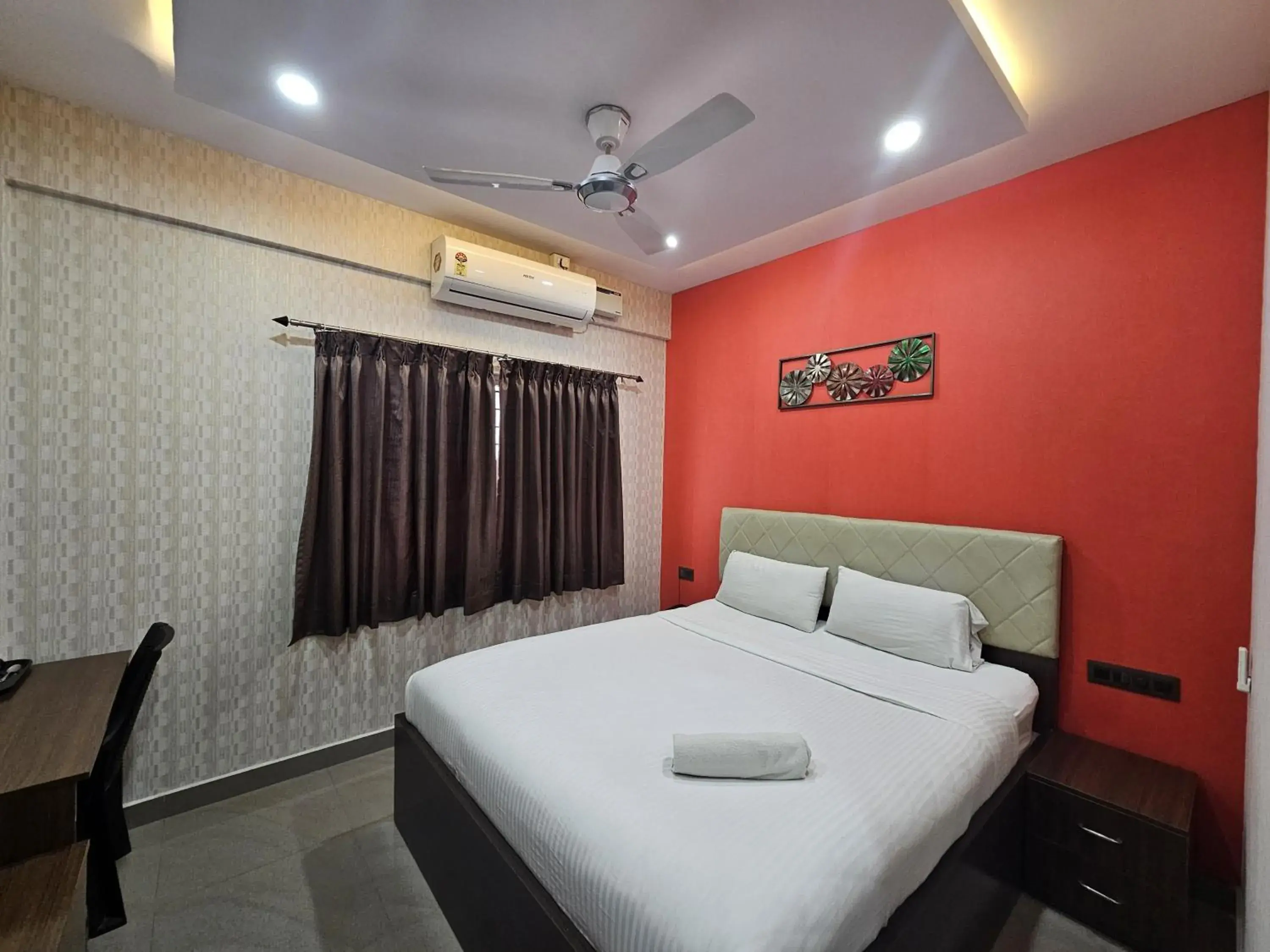 Deluxe King Room in The Urban Nest Deluxe King Room in The Urban Nest