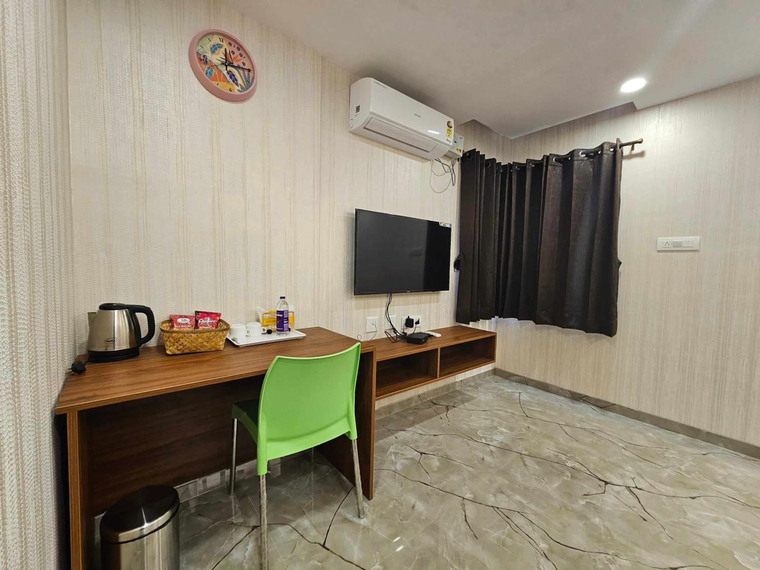 TV and multimedia in The Urban Nest