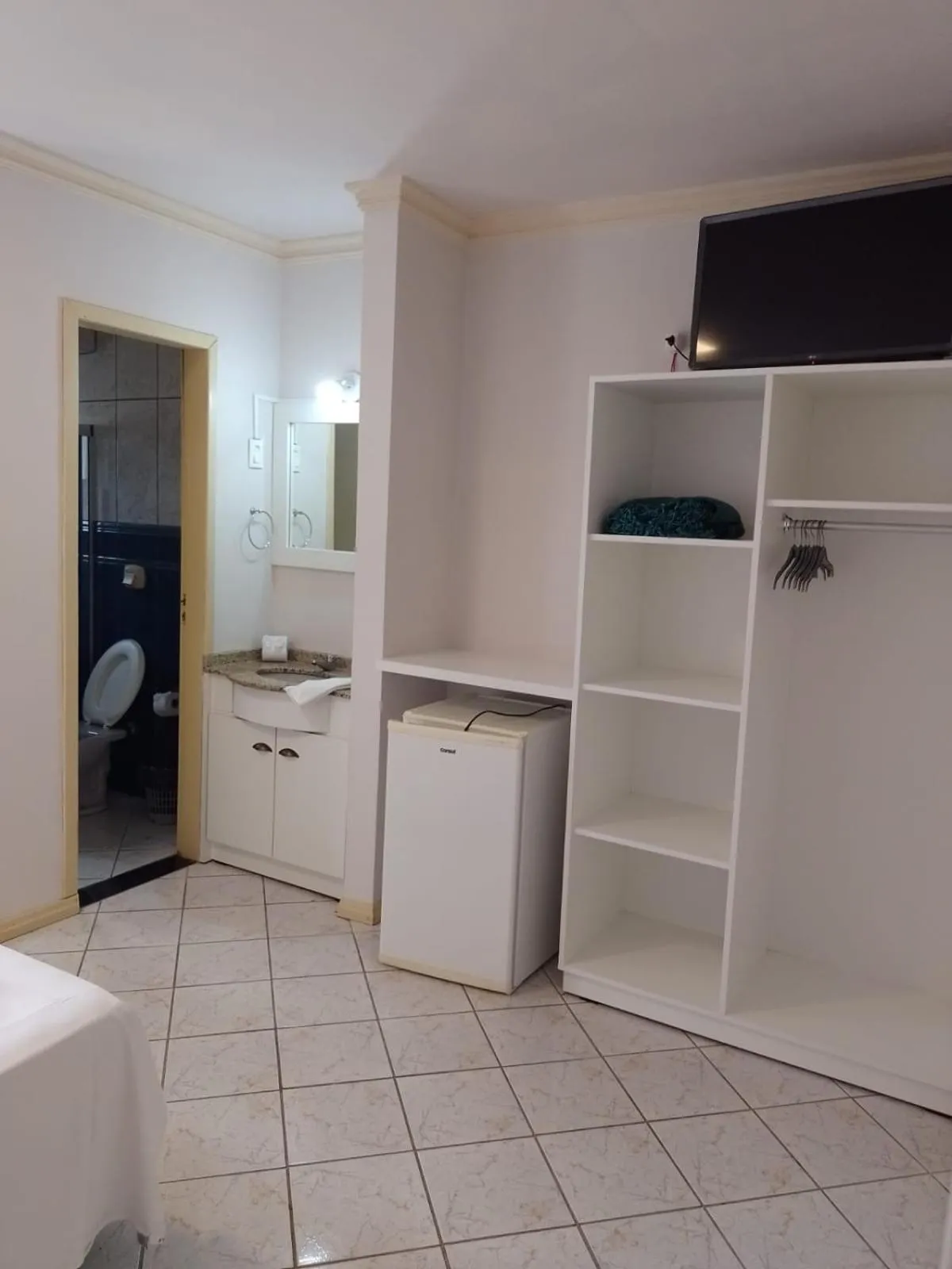 wardrobe in Hotel Pousada Ilha do Mar Bombinhas