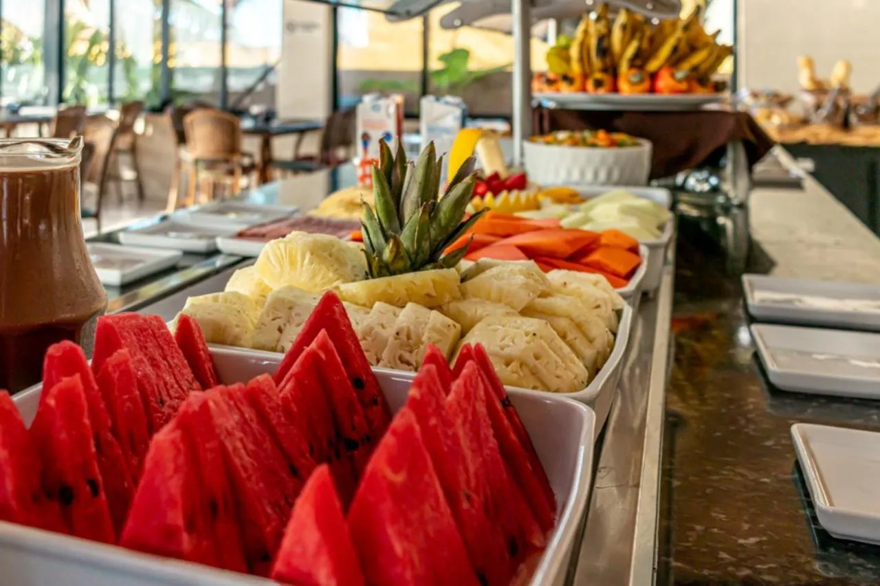 Restaurant/places to eat in Village Barra Hotel