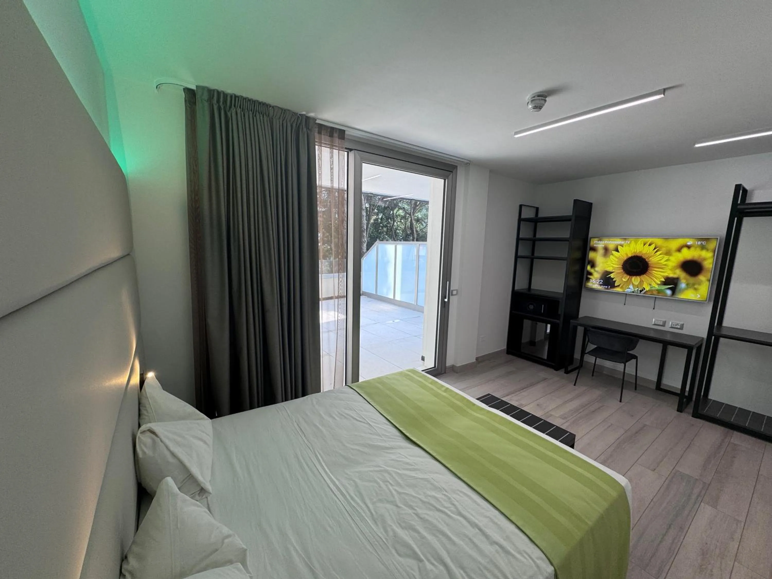 Bed in HOTEL VENICE BEACH HVB 34 Lifestyle 4 Superior