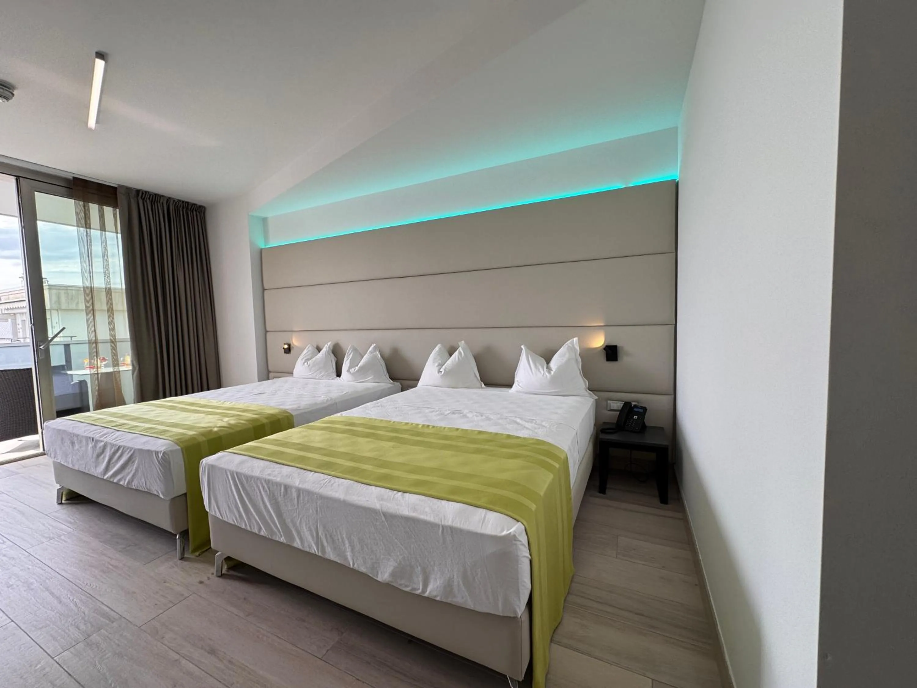 Bed in HOTEL VENICE BEACH HVB 34 Lifestyle 4 Superior