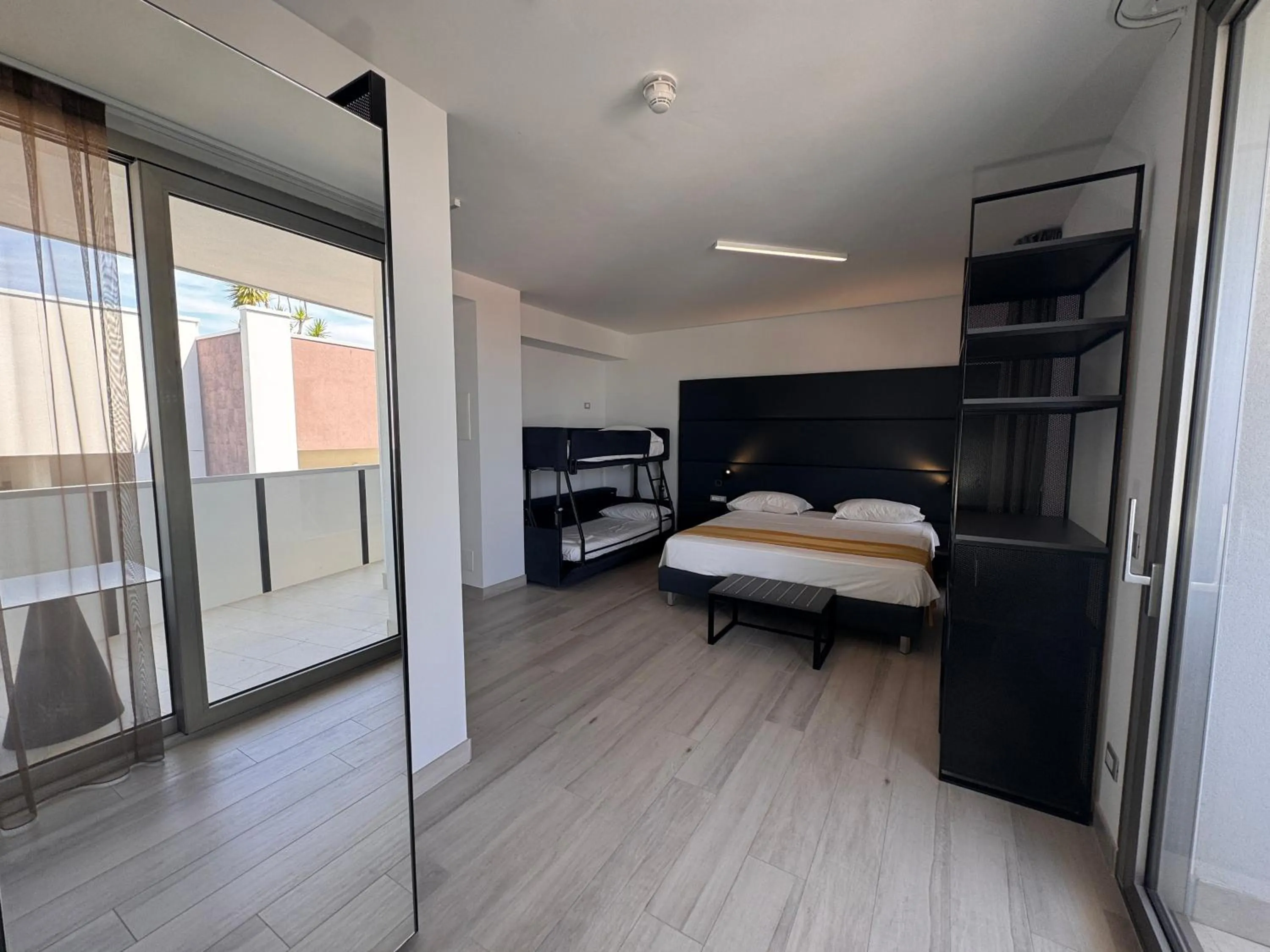 Bed in HOTEL VENICE BEACH HVB 34 Lifestyle 4 Superior