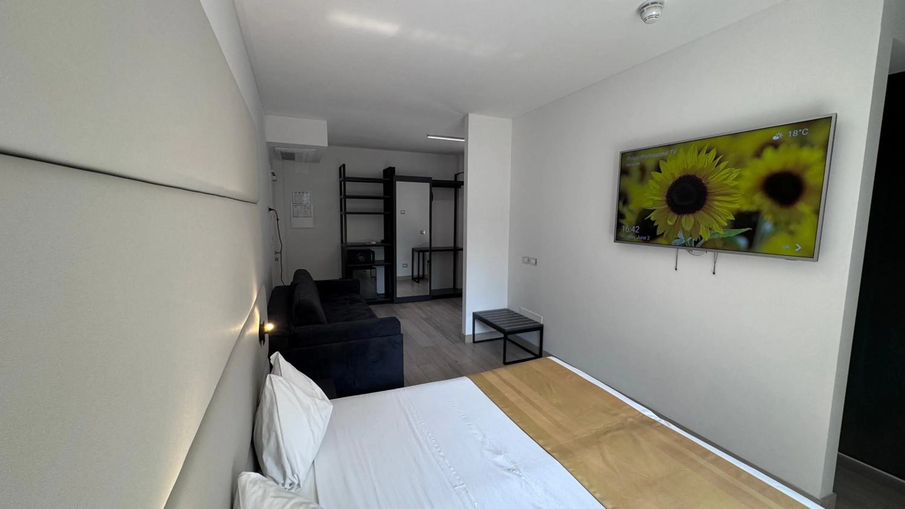 Bed in HOTEL VENICE BEACH HVB 34 Lifestyle 4 Superior