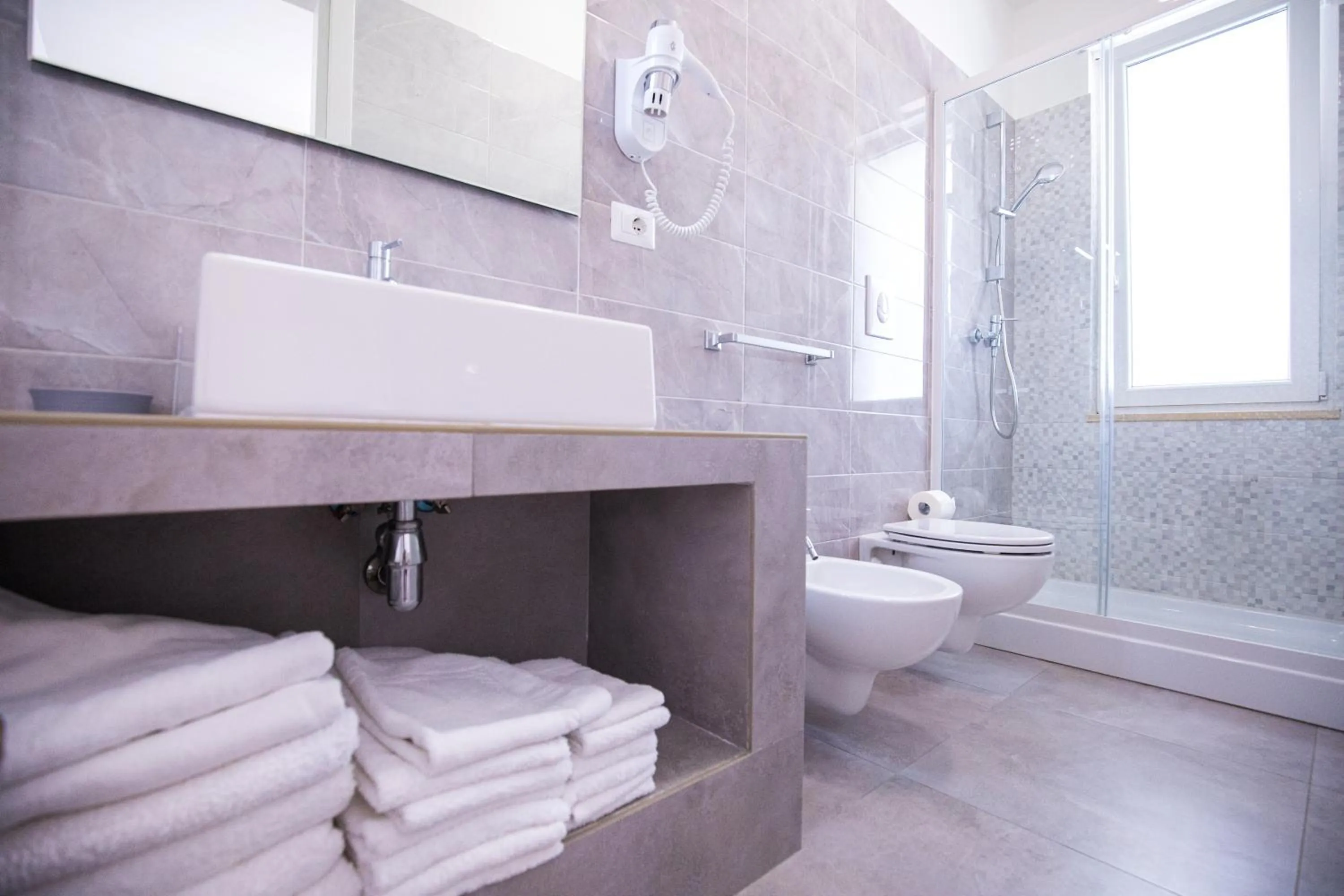 Shower in Donnosanto Residence Pantanagianni