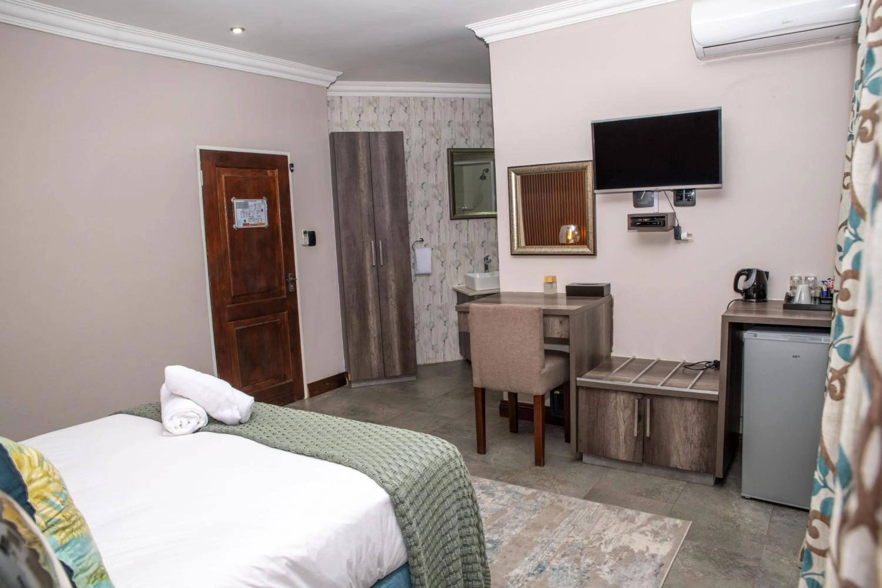 Bed in Iso'Bella Vita Guesthouse