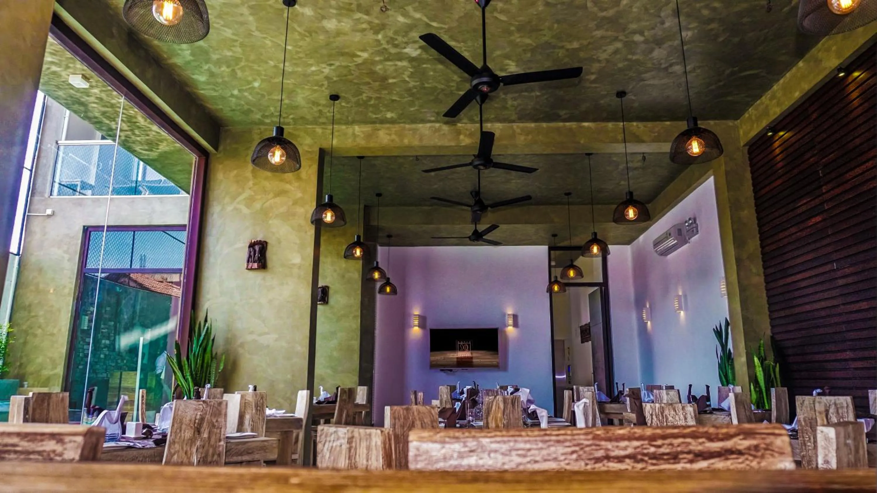 Restaurant/places to eat in Hotel Sico