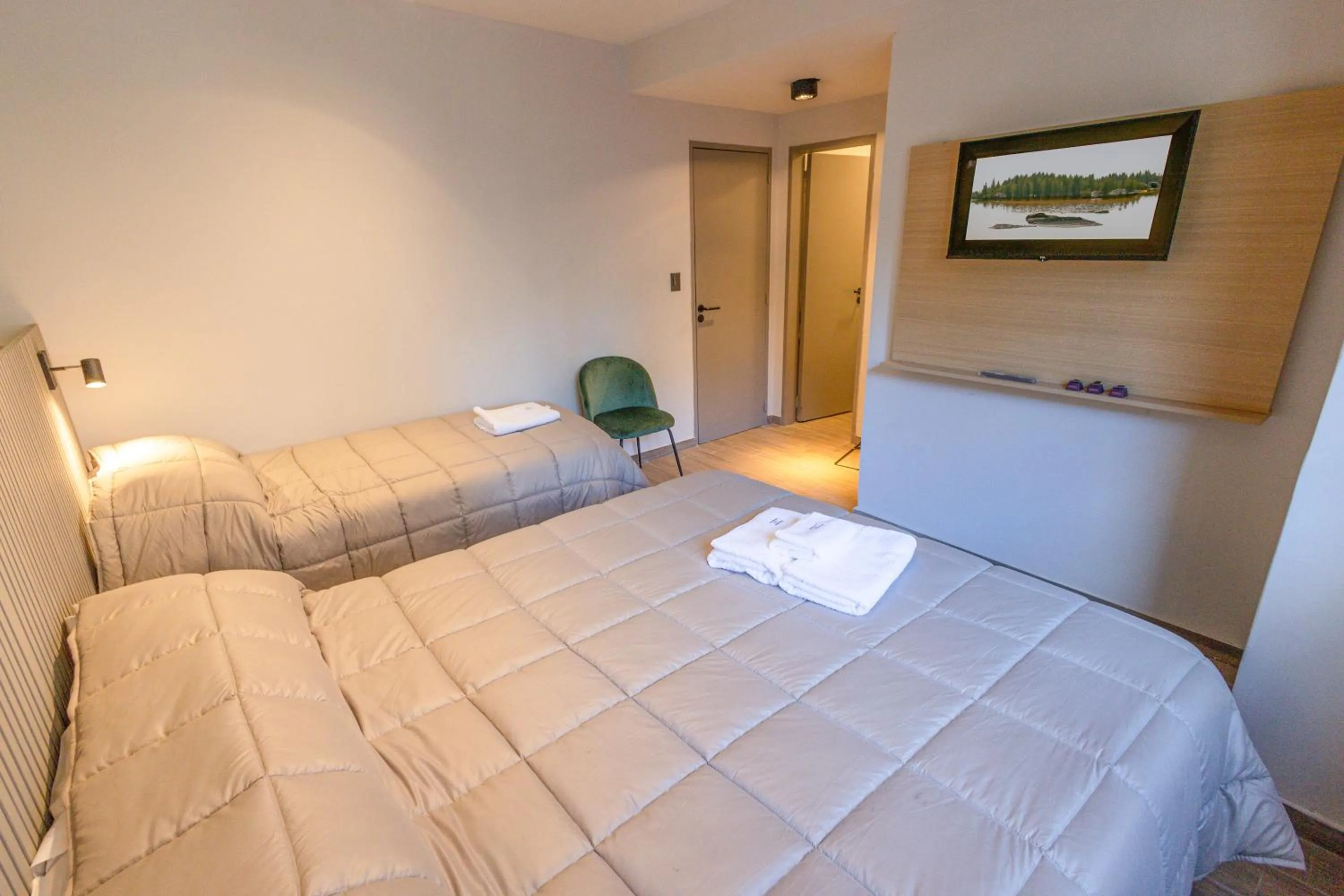 Bedroom, Bed in M383 Hotel Bariloche