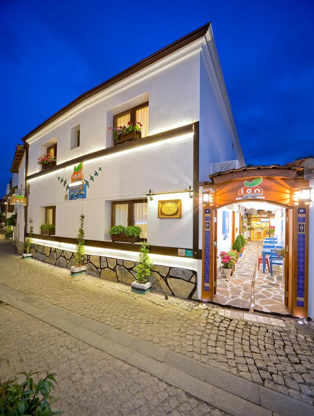 Property building in Ion Slow City Adult 12