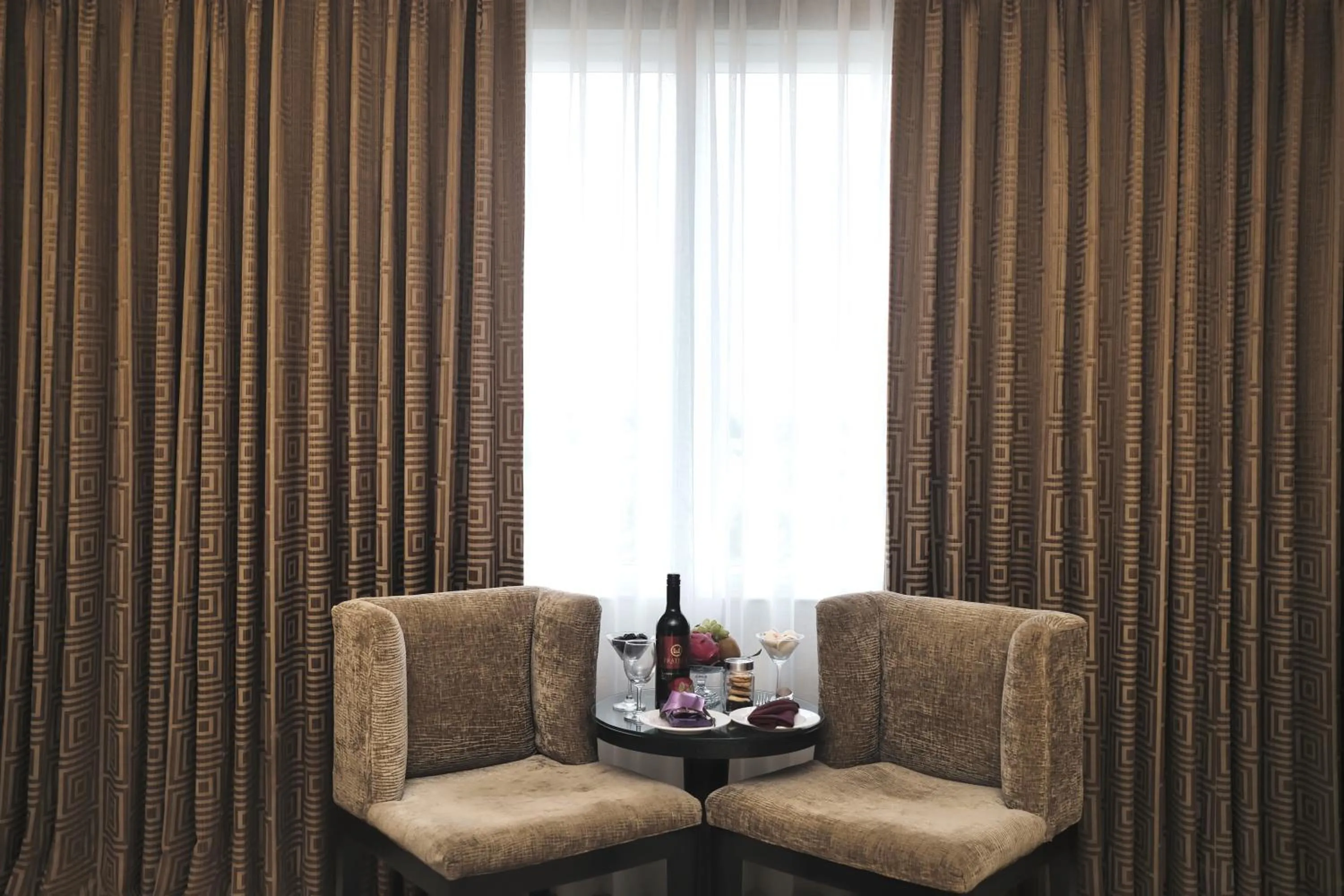 Living room in Peerless Hotel Durgapur