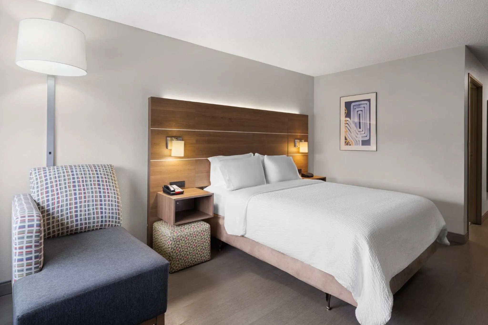 Photo of the whole room, Bed in Holiday Inn Express Sheboygan-Kohler / I-43 by IHG