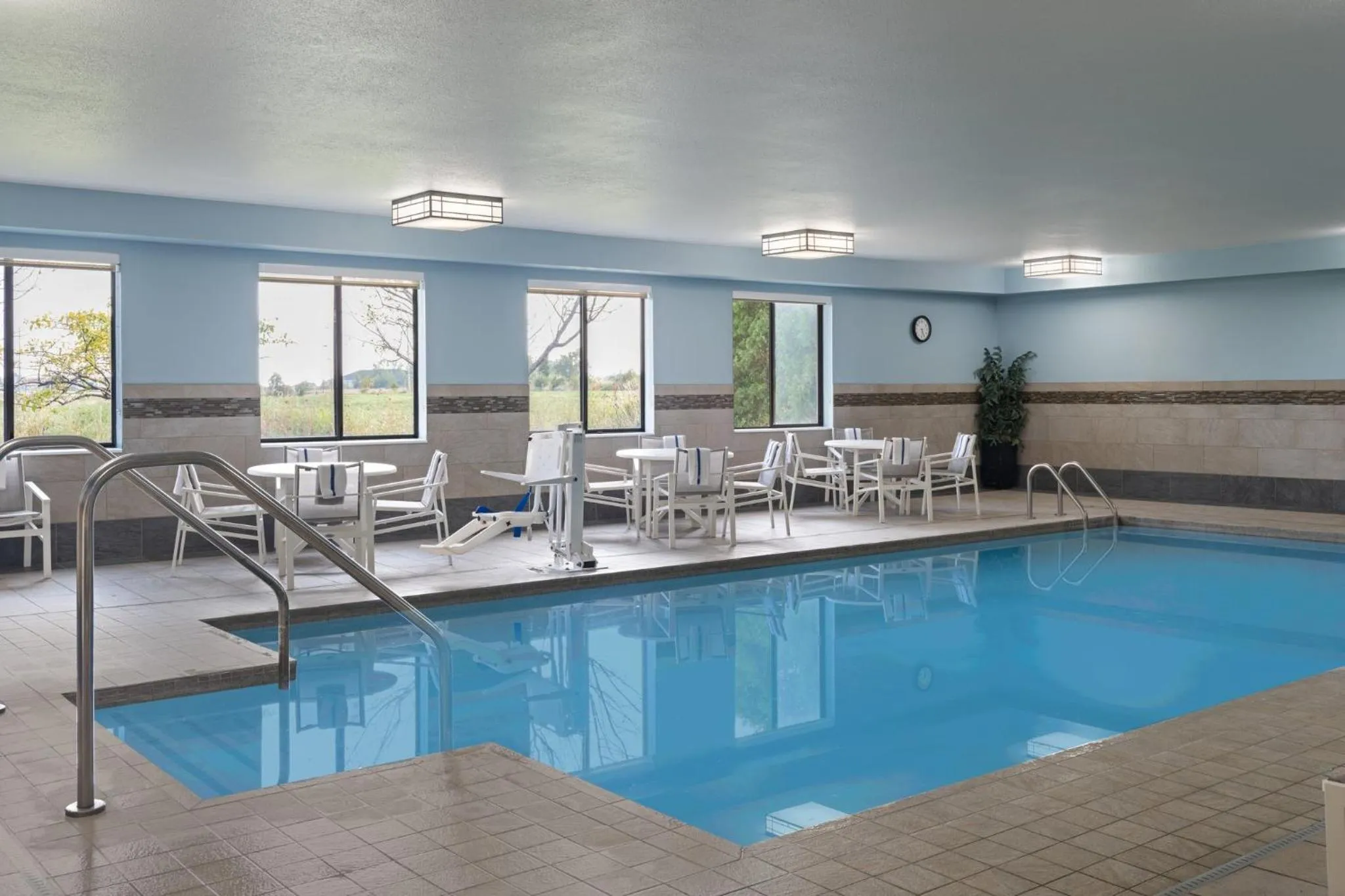 Swimming pool in Holiday Inn Express Sheboygan-Kohler / I-43 by IHG