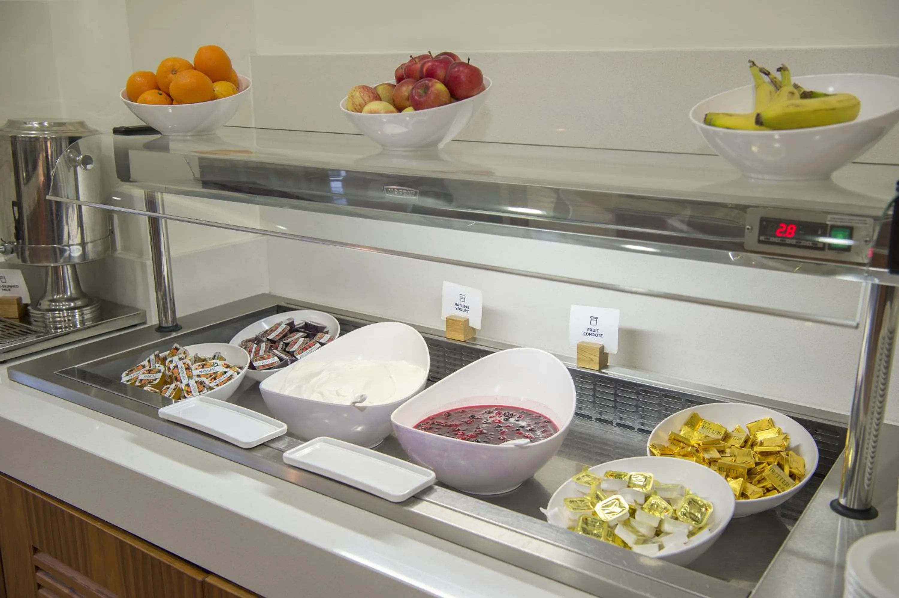 Breakfast in Holiday Inn Express Sheffield City Centre by IHG