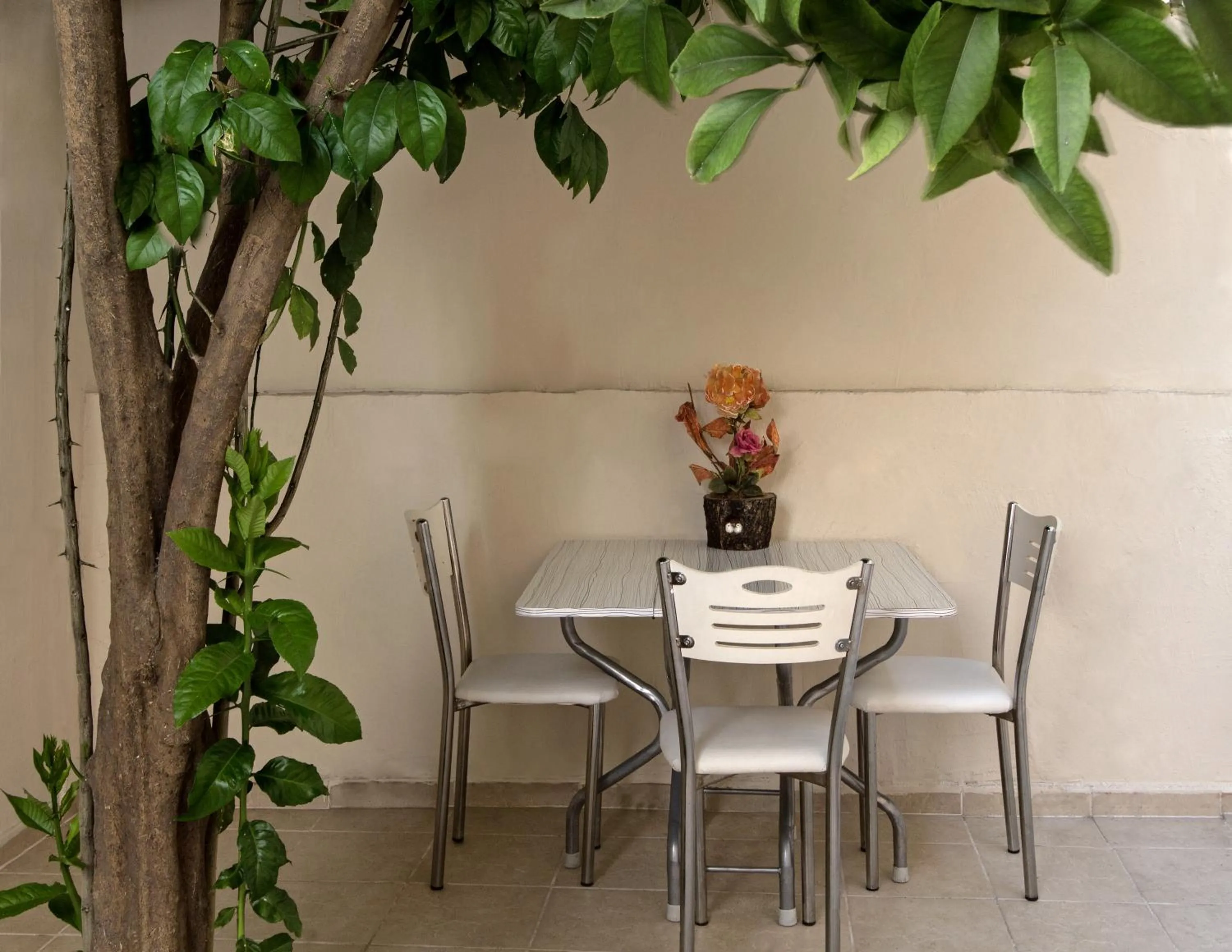 Dining area in carvan hotel