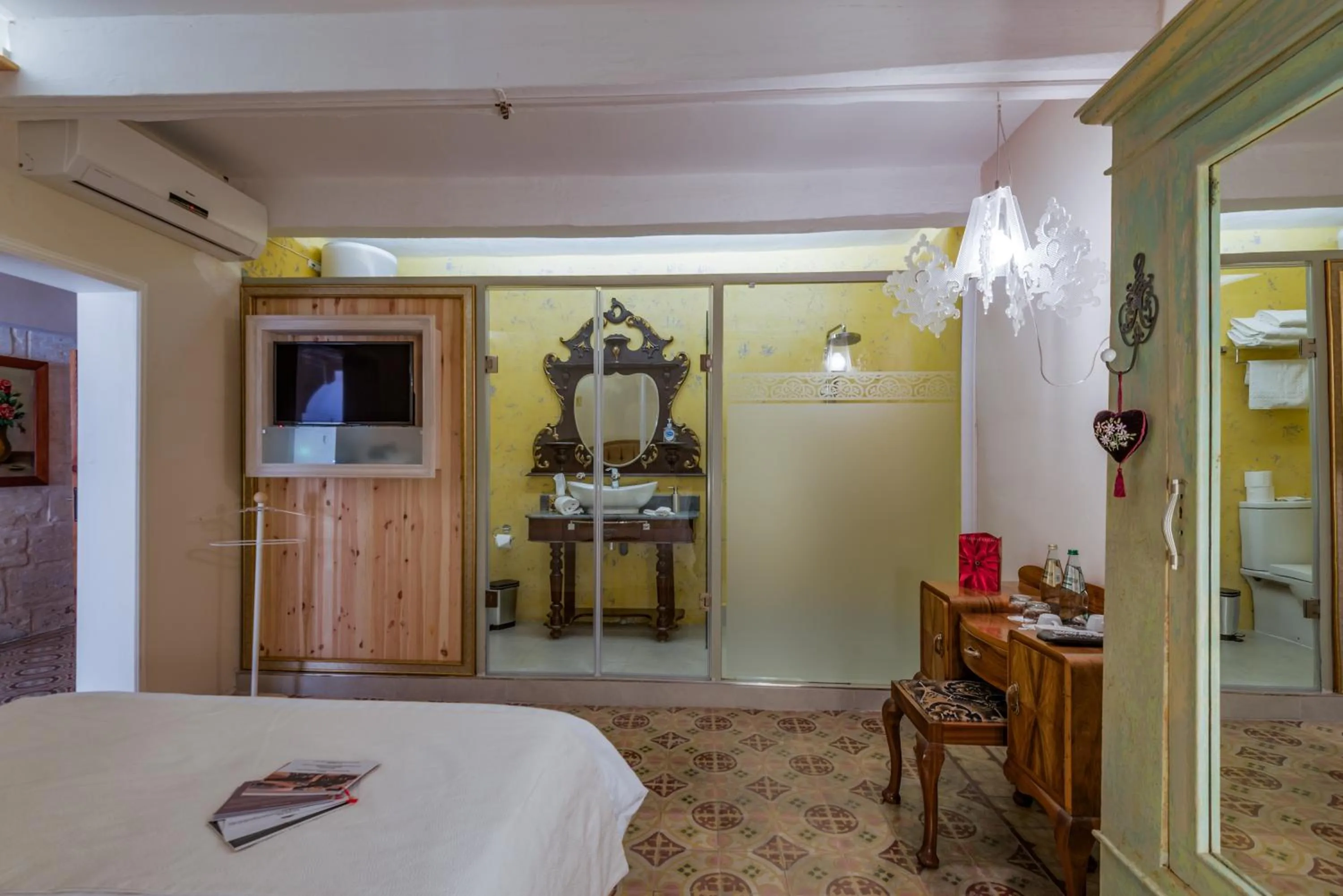 Bed in Valletta Lucente Guest House