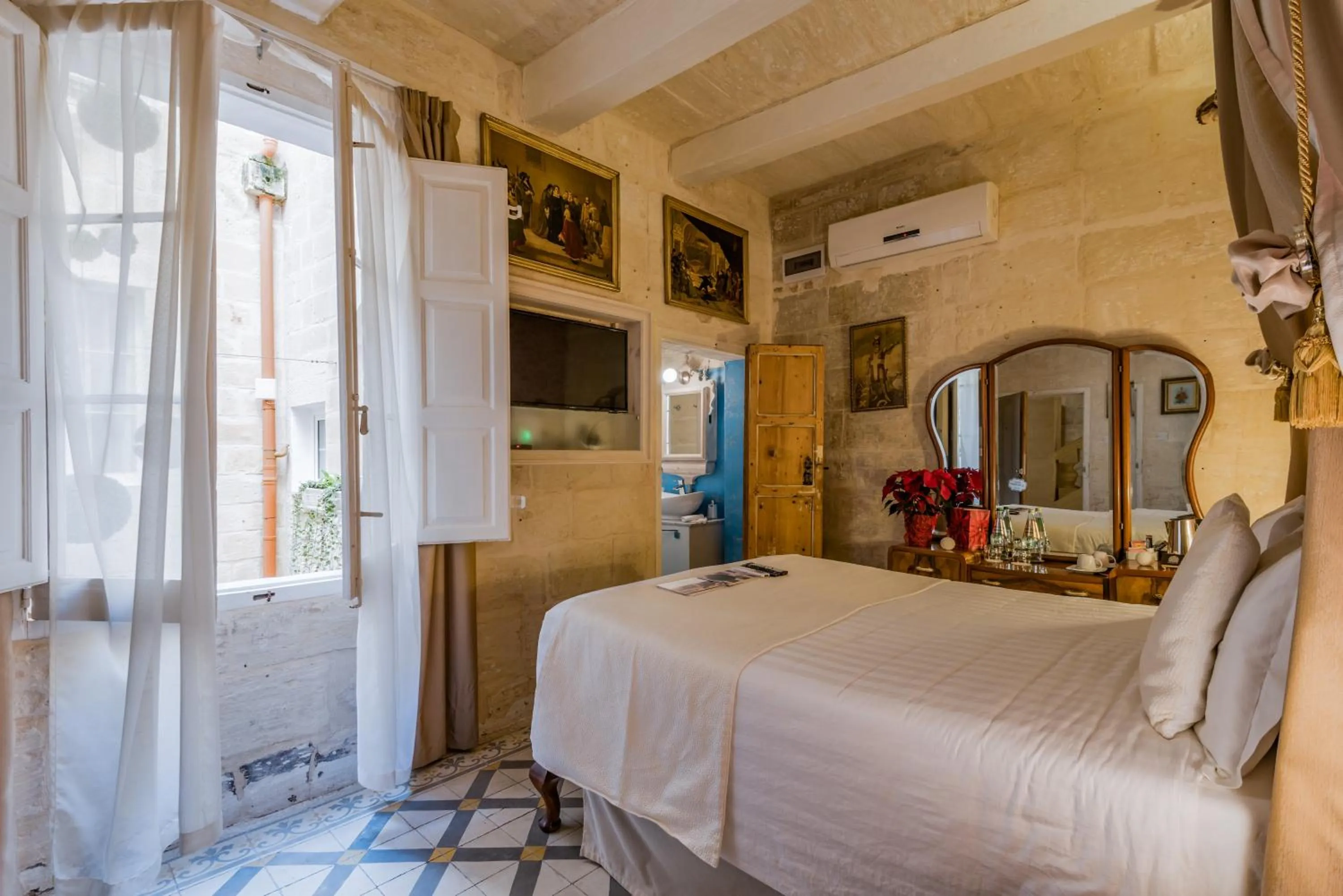 Bed in Valletta Lucente Guest House