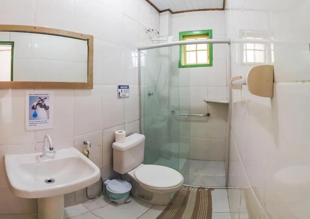 Bathroom in Pousada Florescer