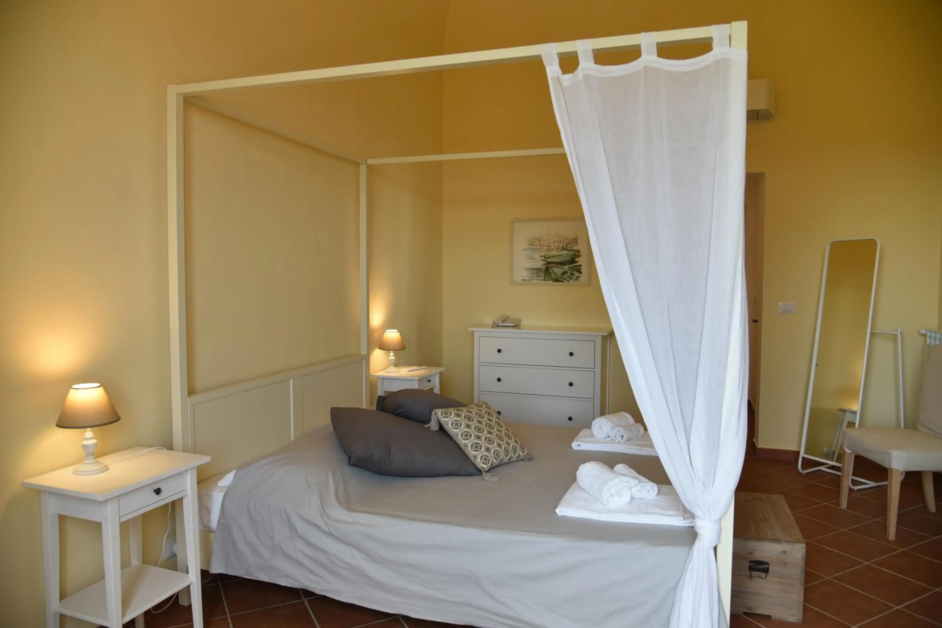 Bedroom, Bed in Giardino Arancio