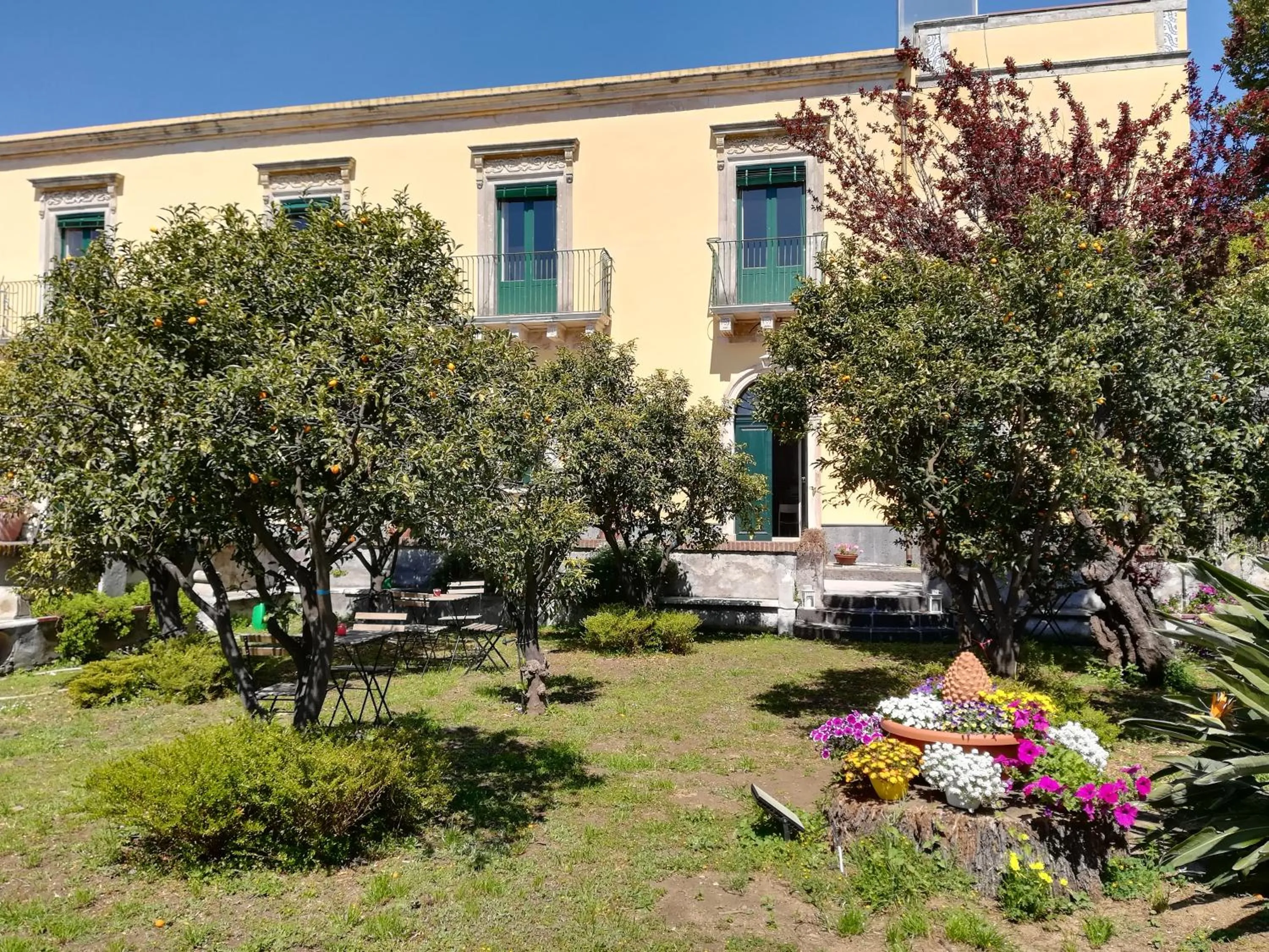 Facade/entrance in Giardino Arancio