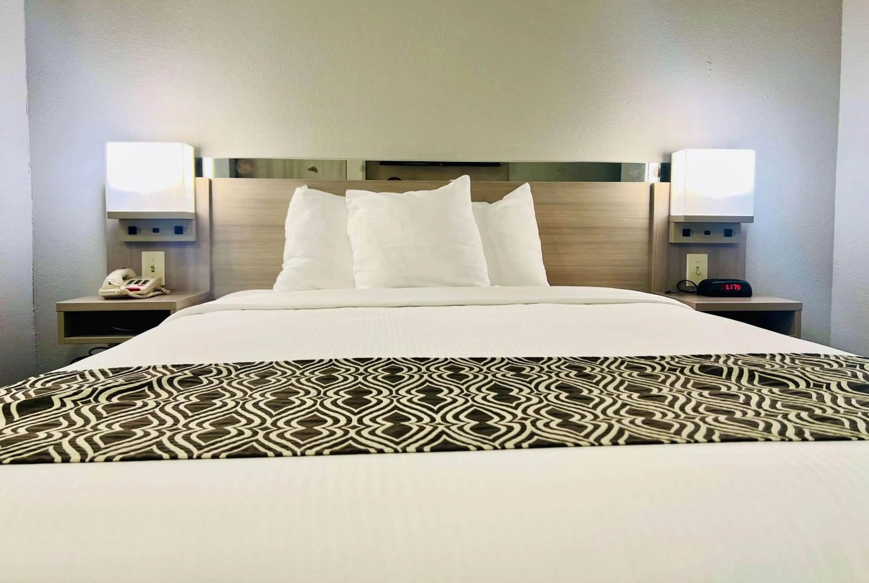 Photo of the whole room, Bed in Microtel Inn Georgetown - Lexington North