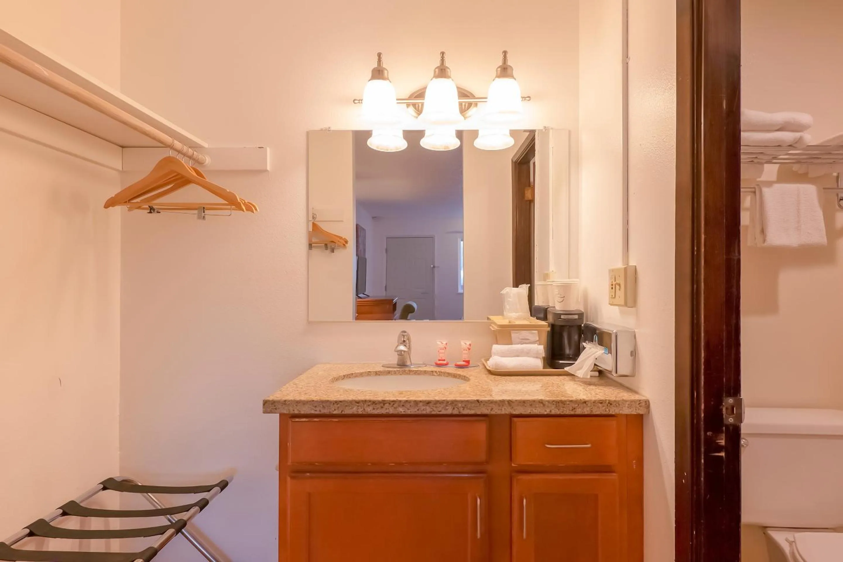 Bathroom in OYO Hotel Chehalis I-5 South