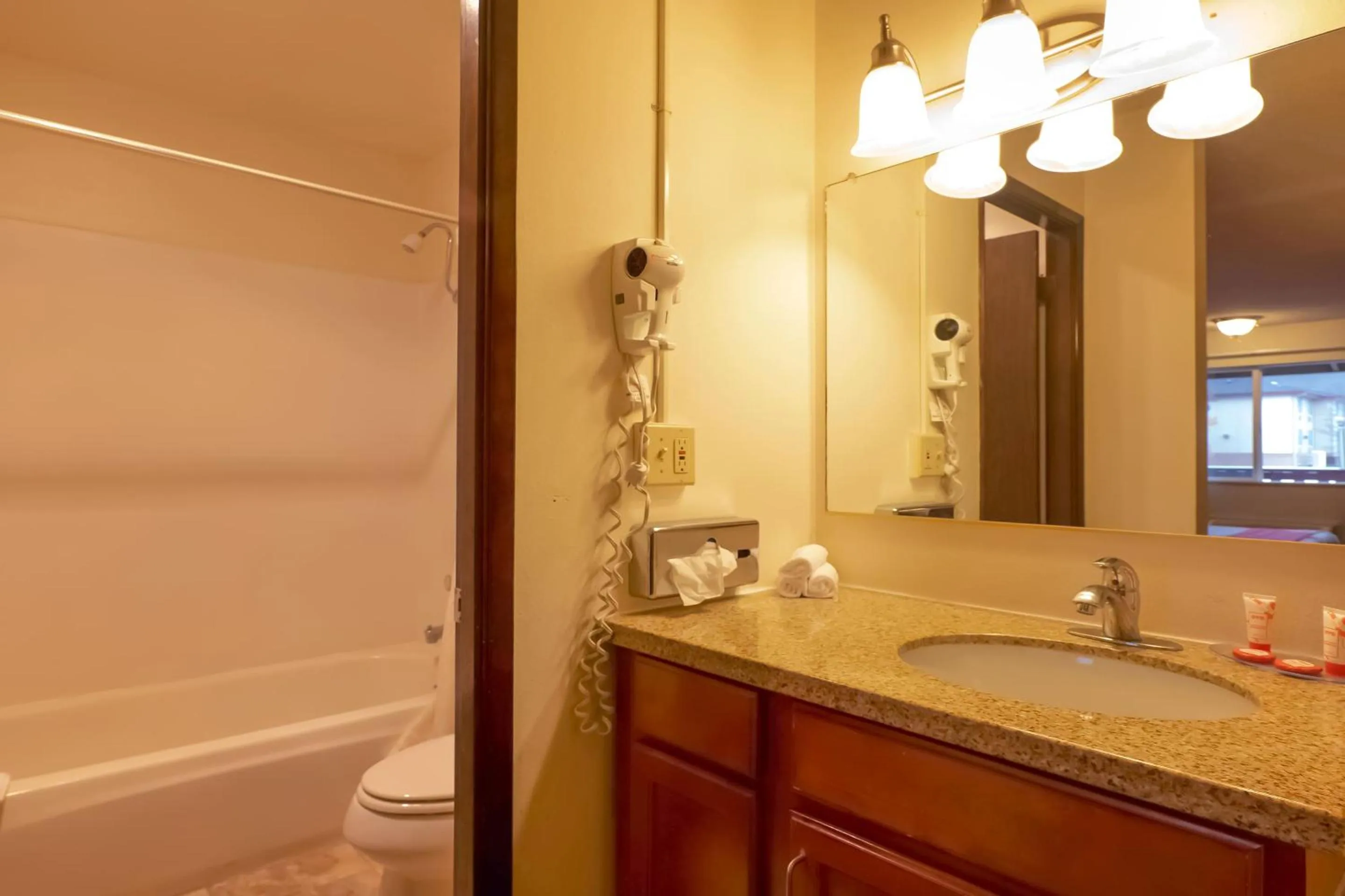 Bathroom in OYO Hotel Chehalis I-5 South