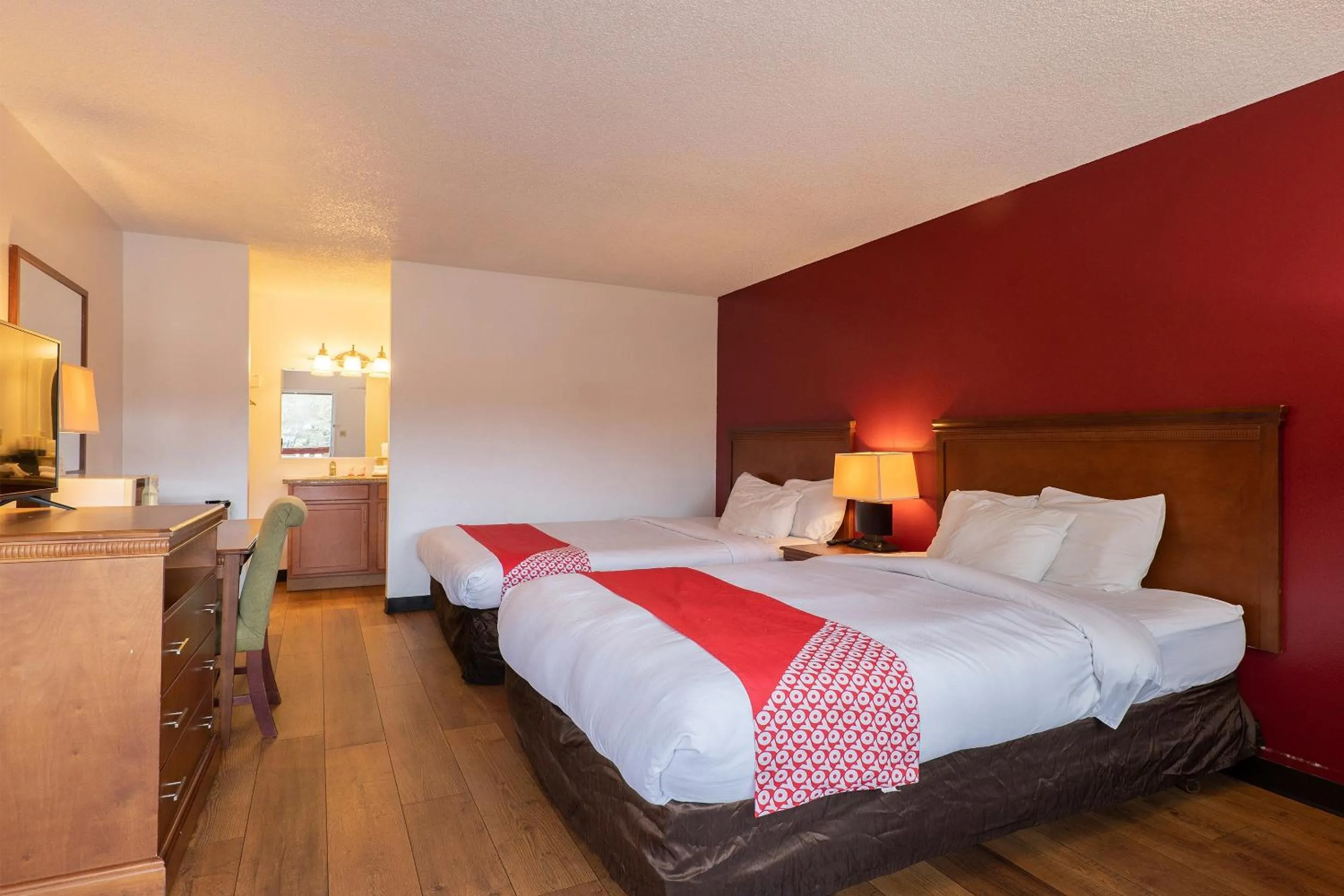 Bedroom, Bed in OYO Hotel Chehalis I-5 South