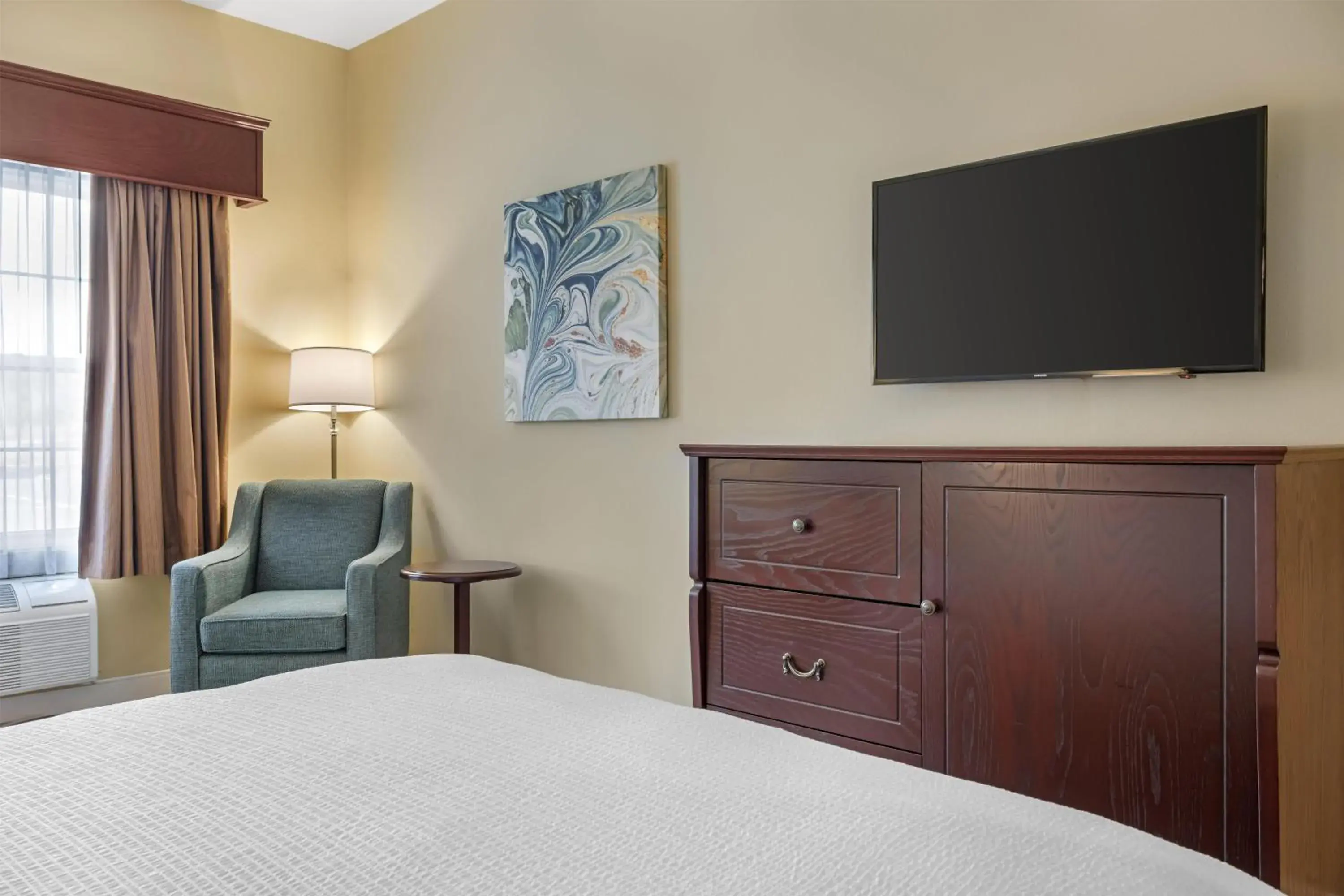 Queen Room in Best Western Plus Fredericton Hotel & Suites Queen Room in Best Western Plus Fredericton Hotel & Suites