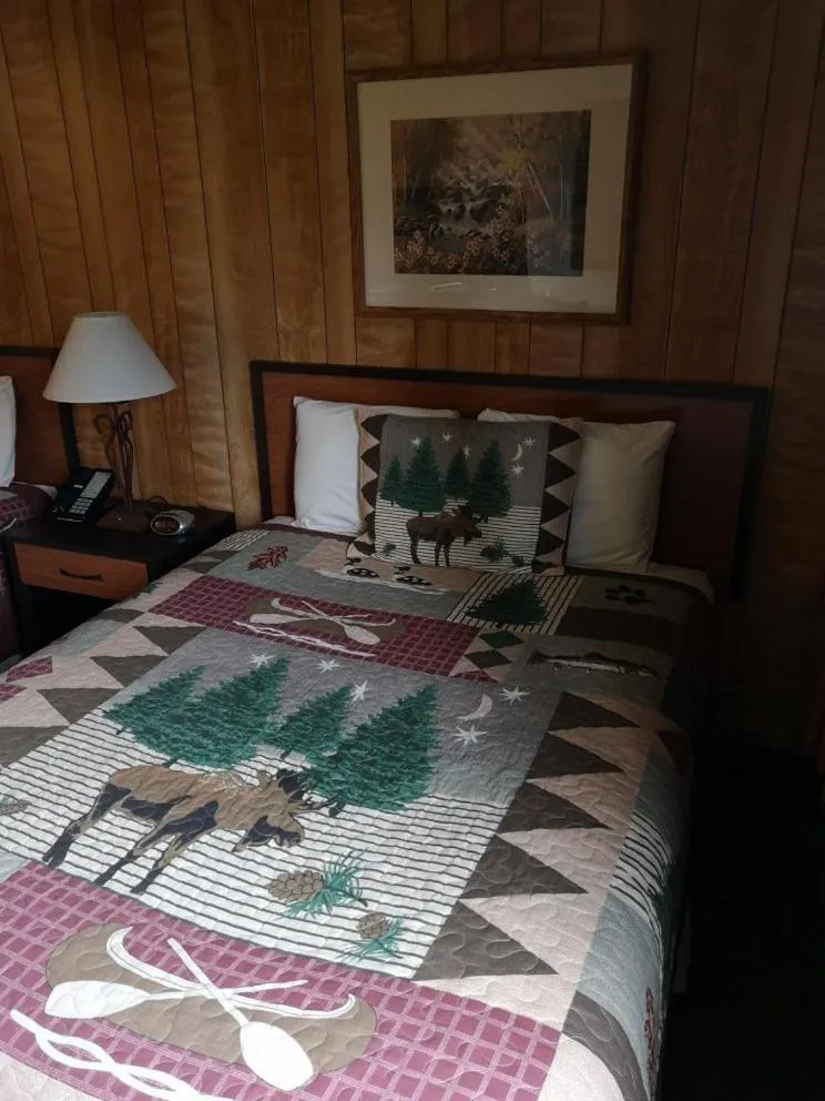 Bed in Denali Park Hotel