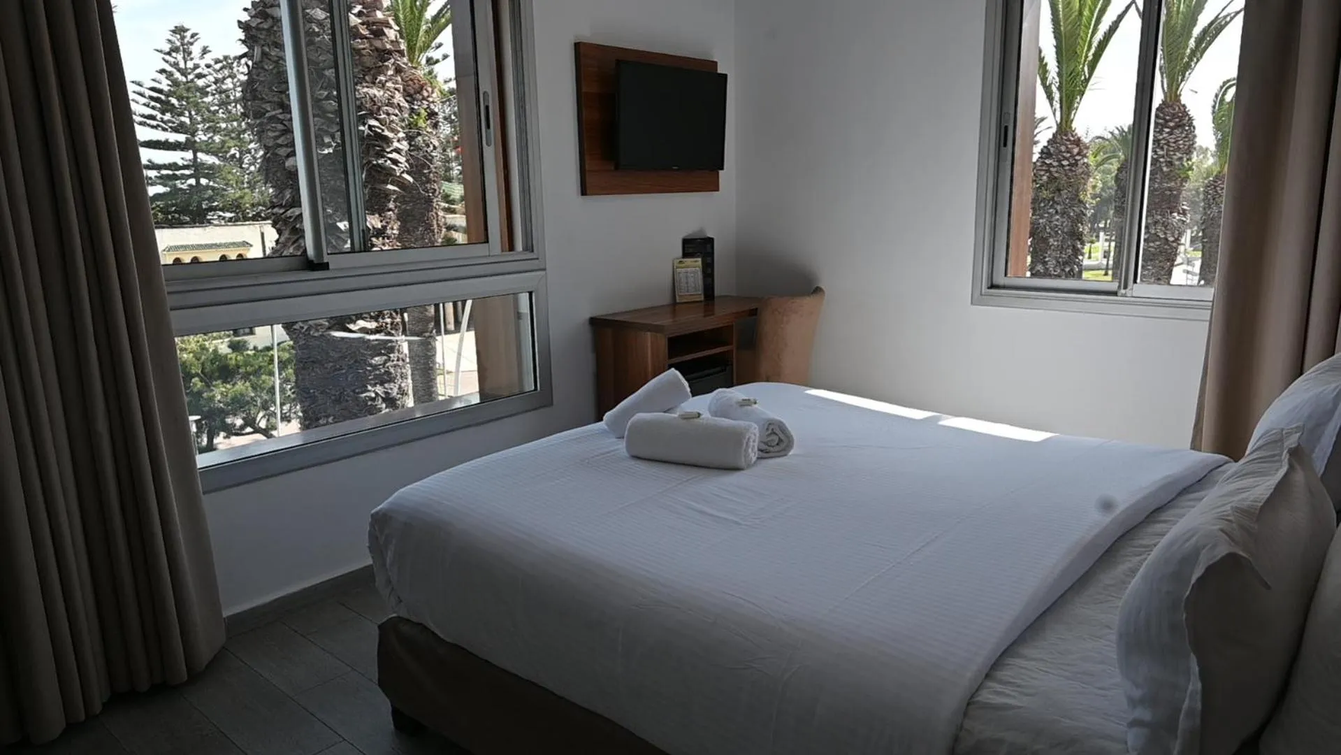 Bed in Hotel Centre Ville