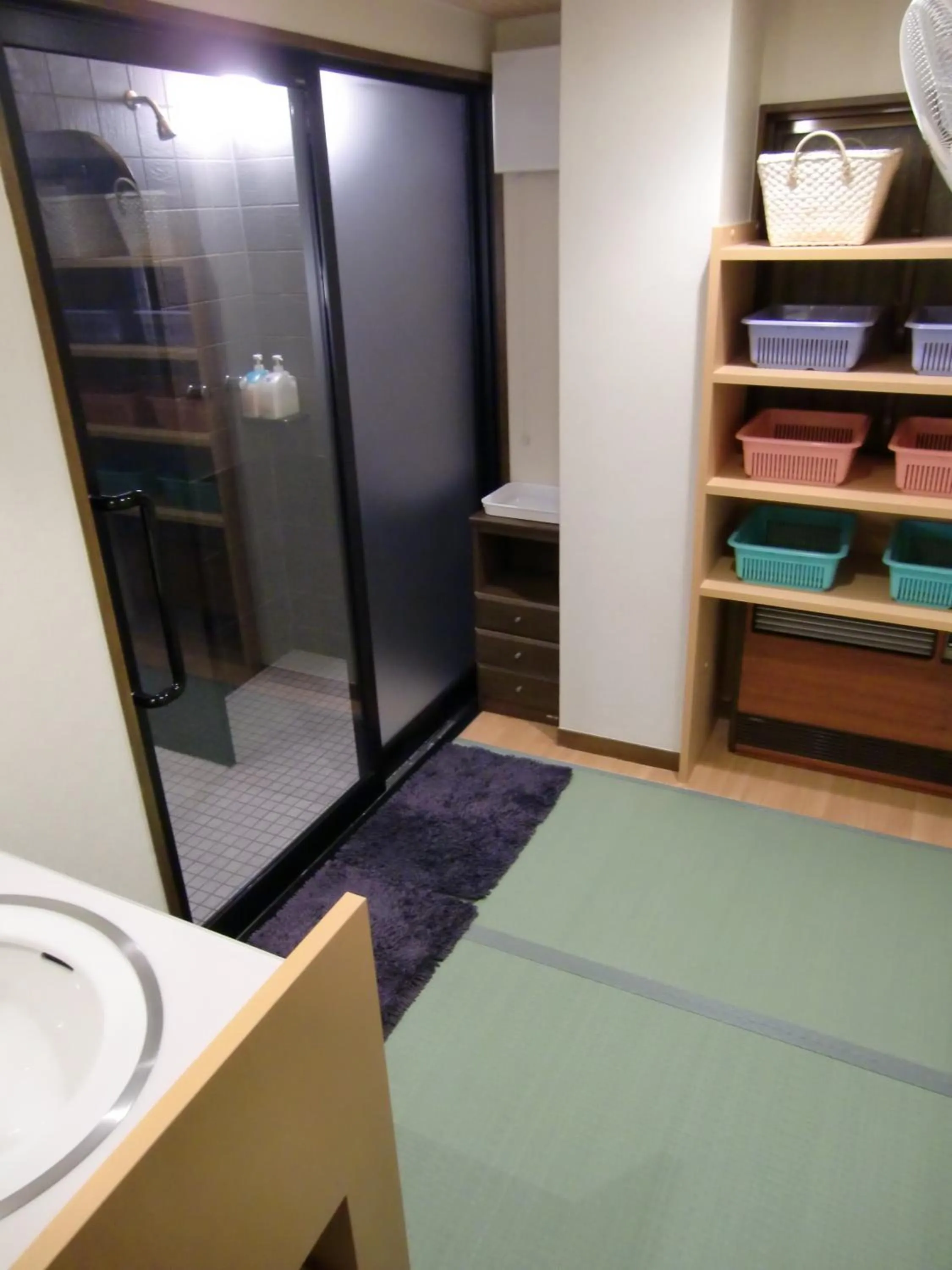 Bathroom in Economy Hotel Hoteiya