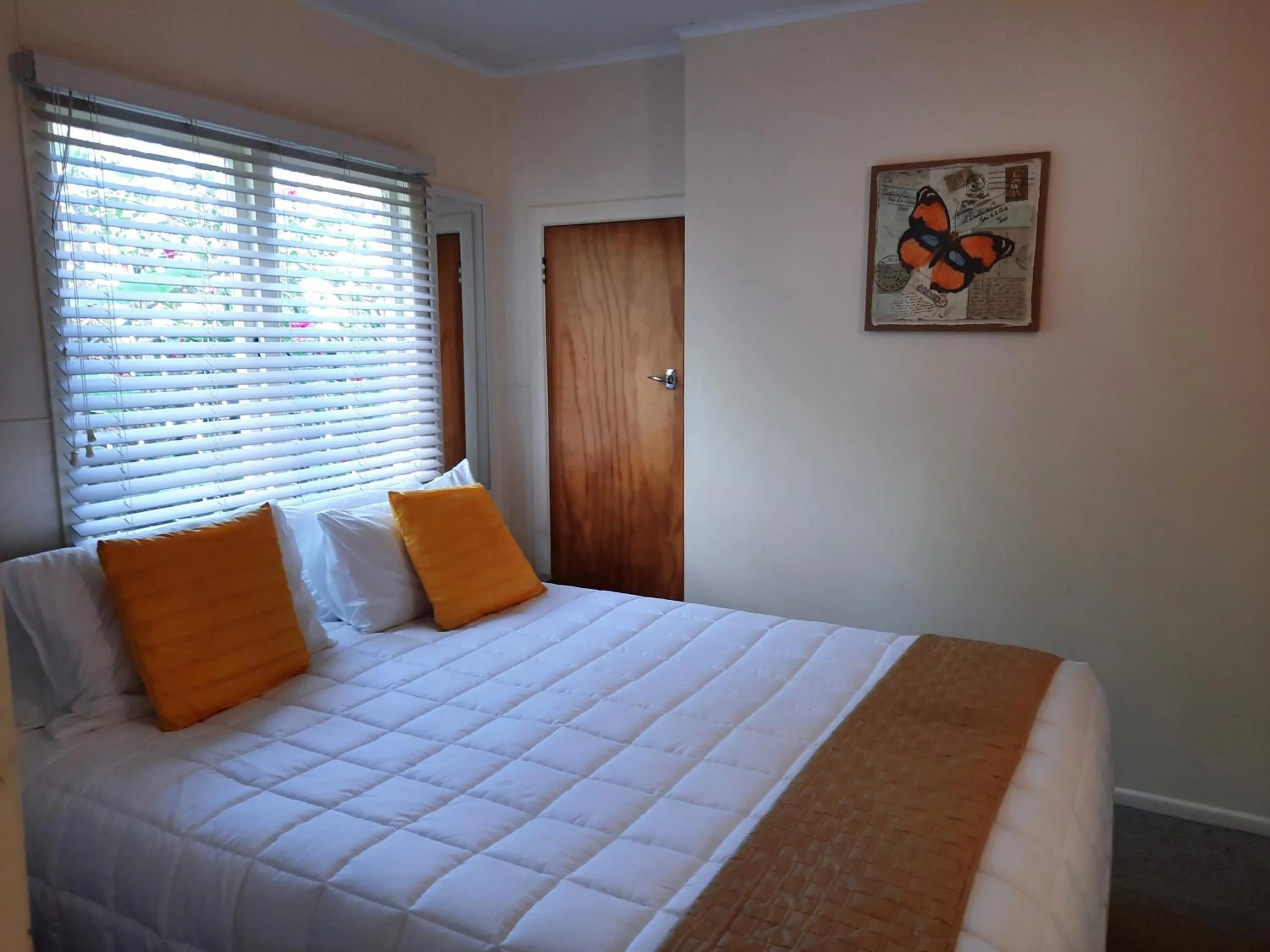 Bed in Alfa Boutique Motel