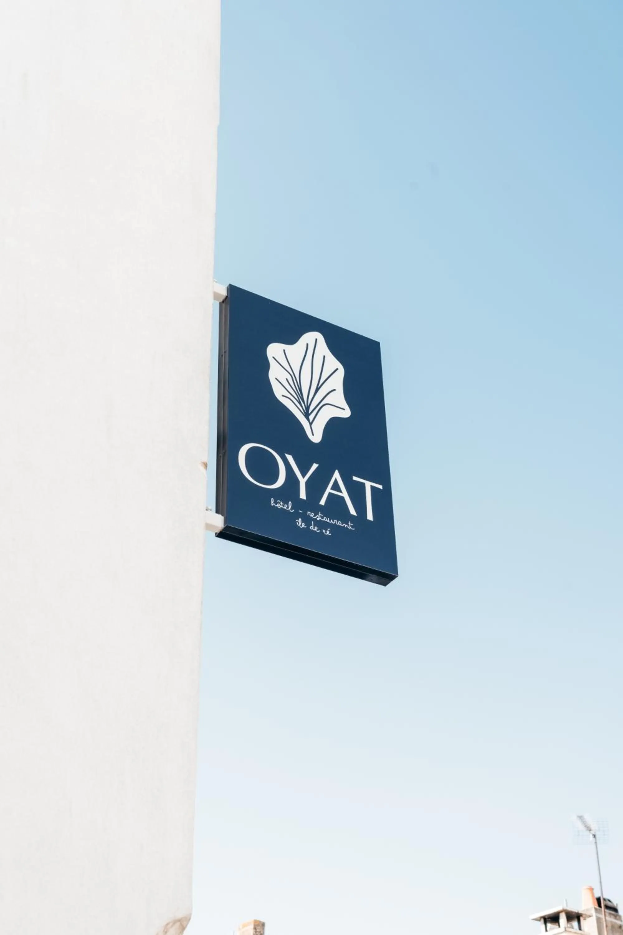 Property logo or sign in Hôtel OYAT Ile de Ré - ex Escale