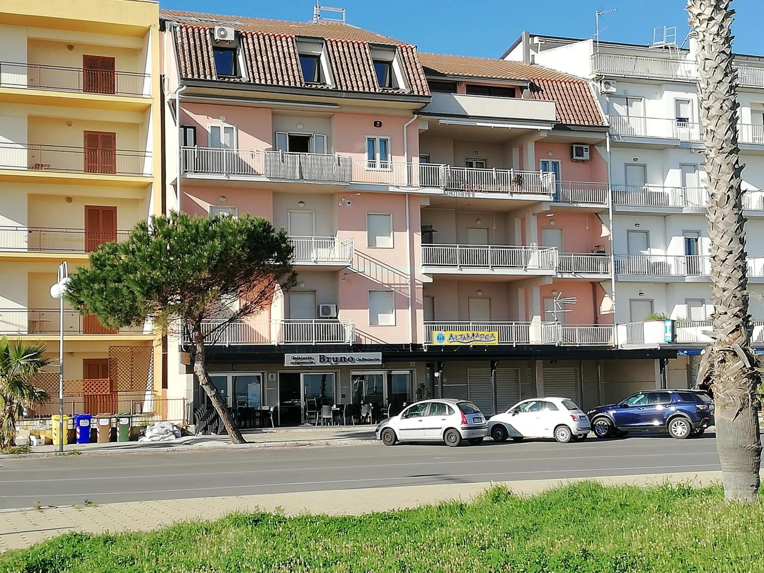 Property building in B&B Altamarea