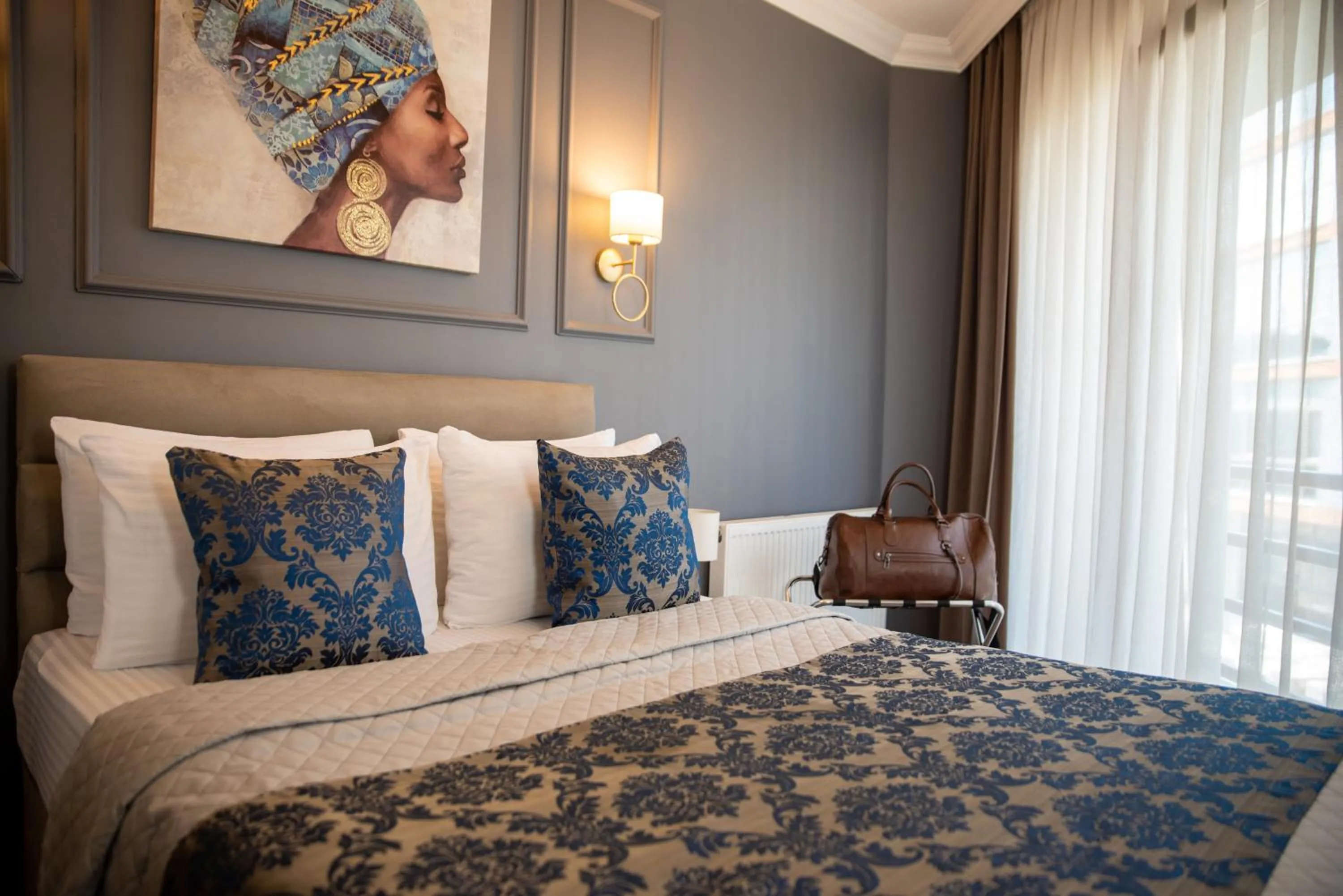 Bed in 12 rooms hotel