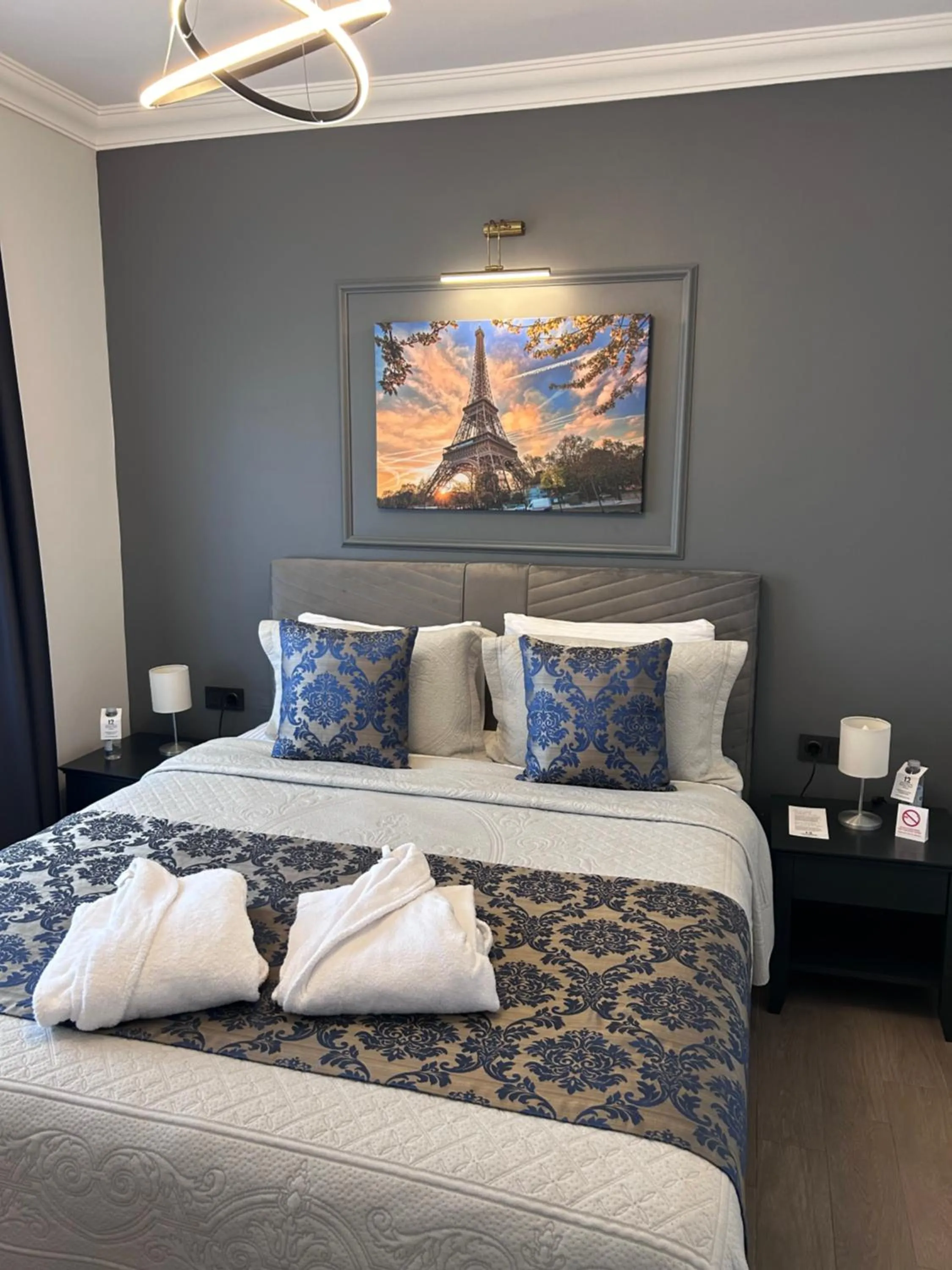 Bed in 12 rooms hotel