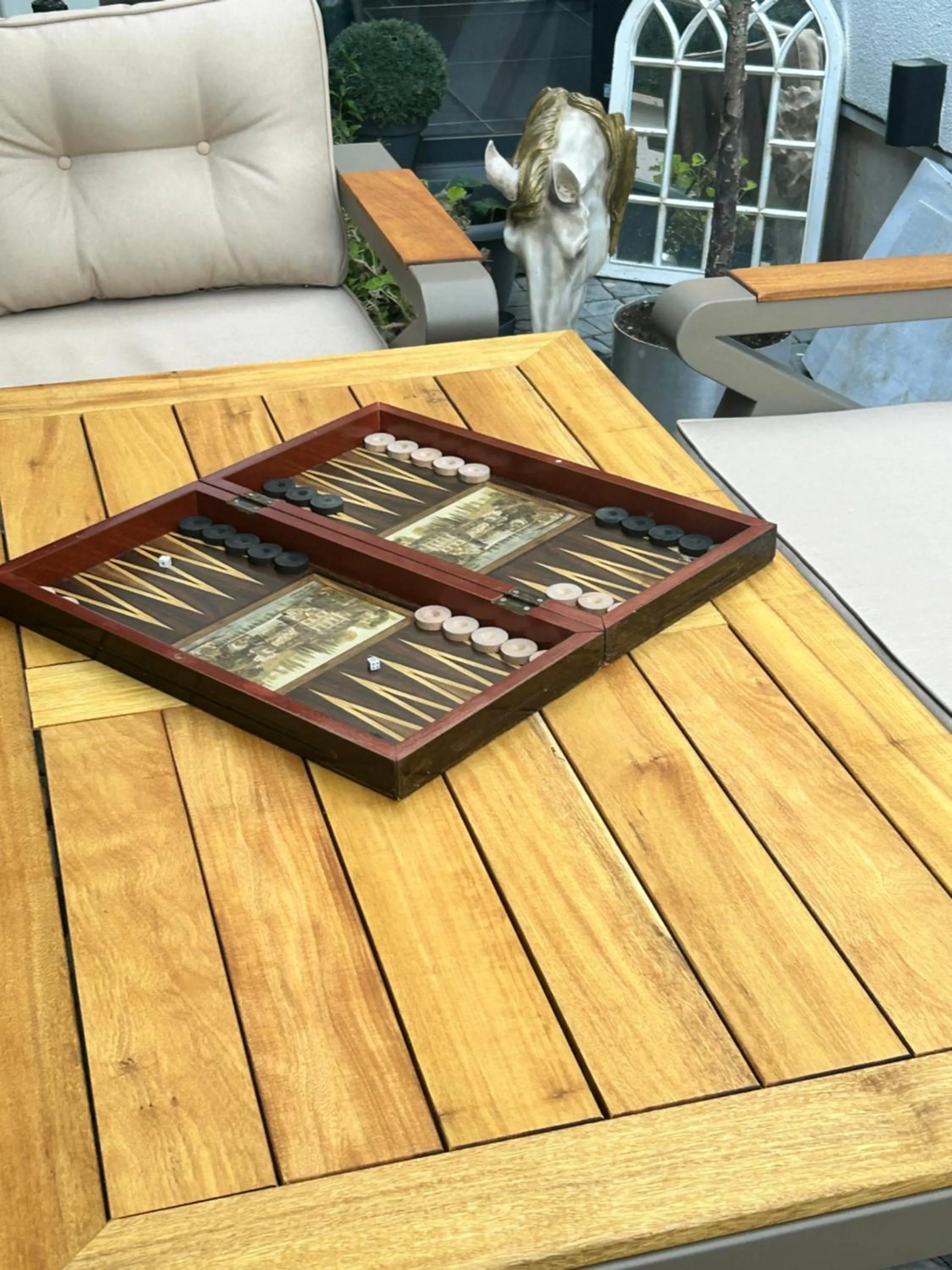 Property building in 12 rooms hotel