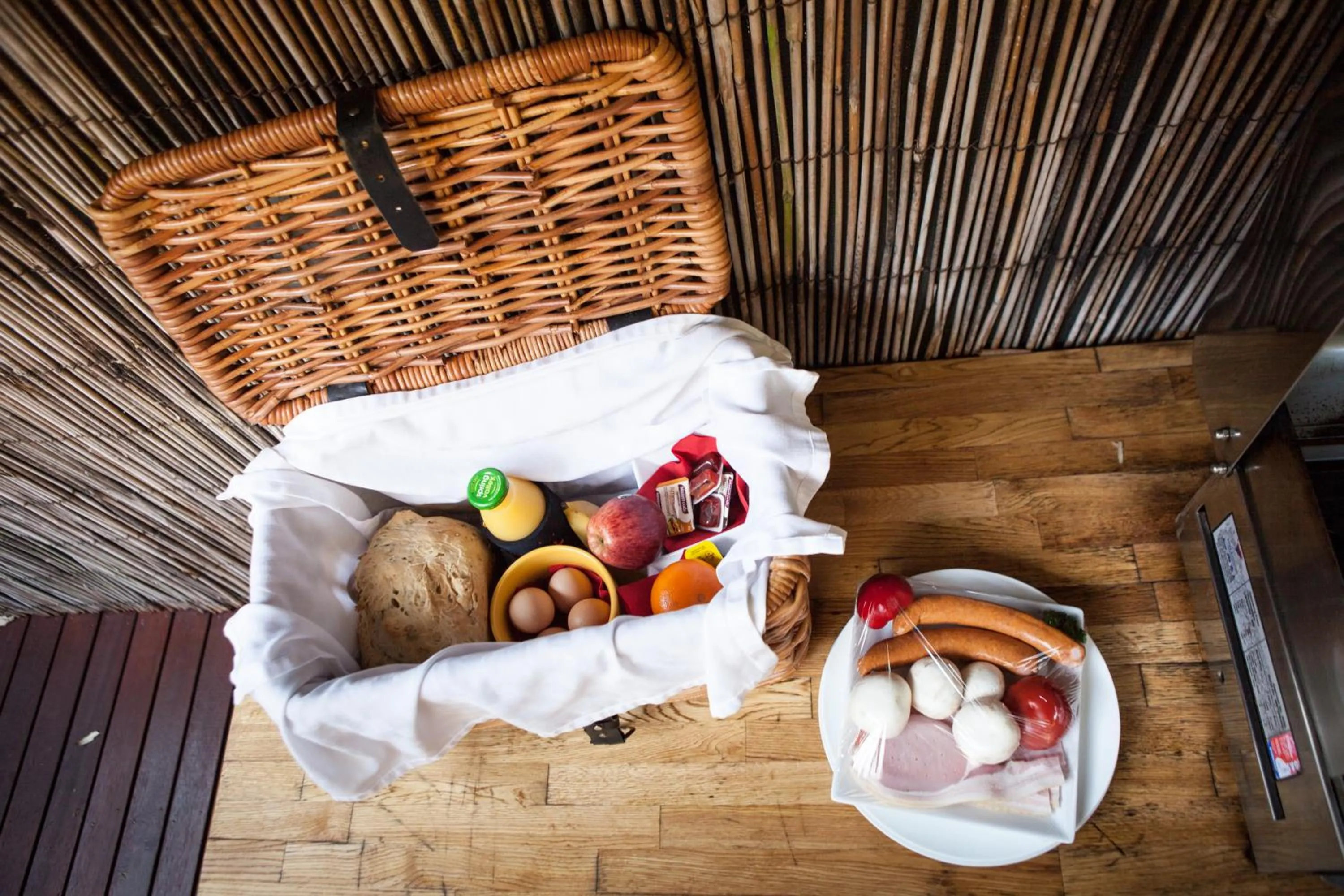 Food and drinks in Witches Falls Cottages