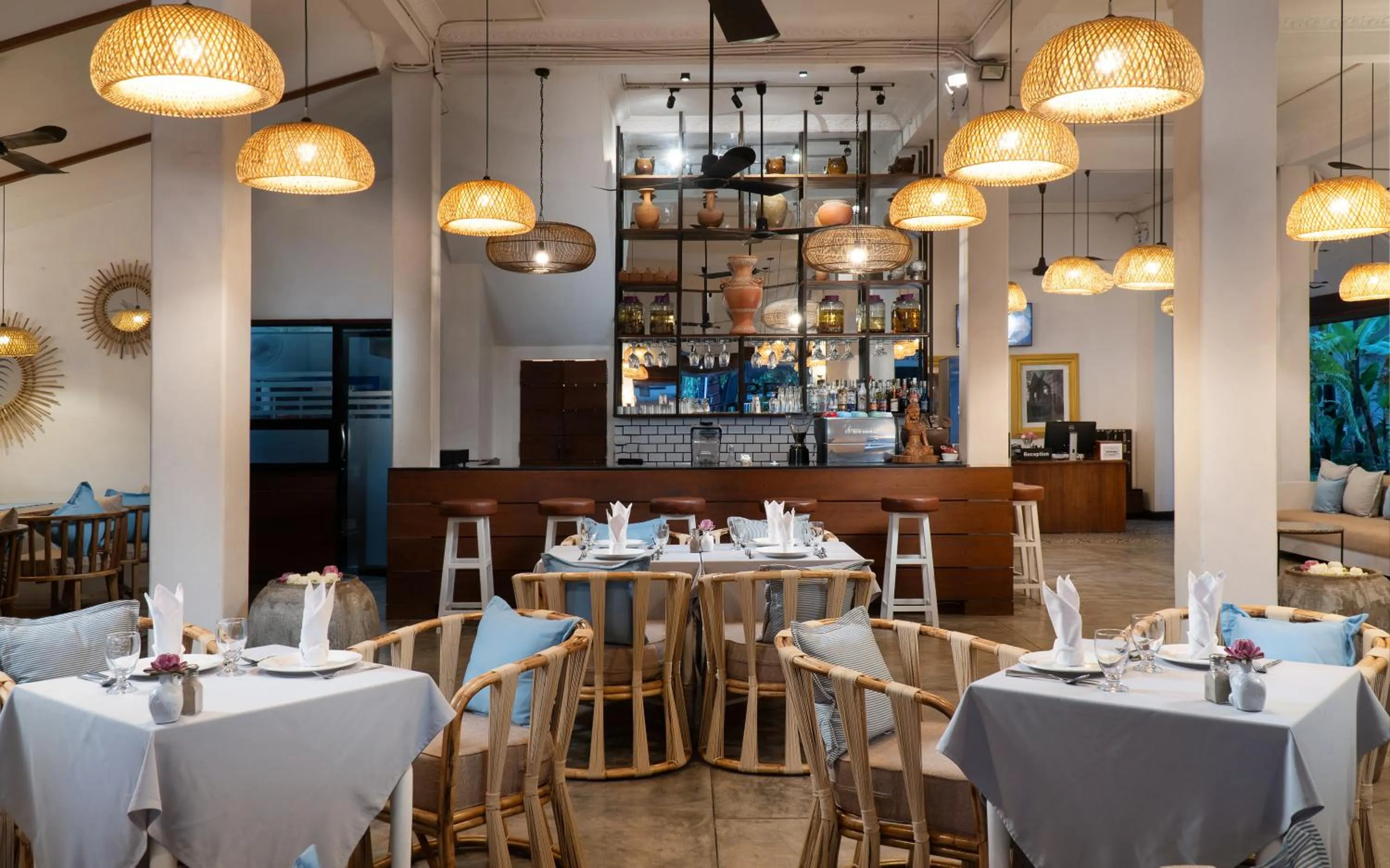 Restaurant/places to eat in The Urban