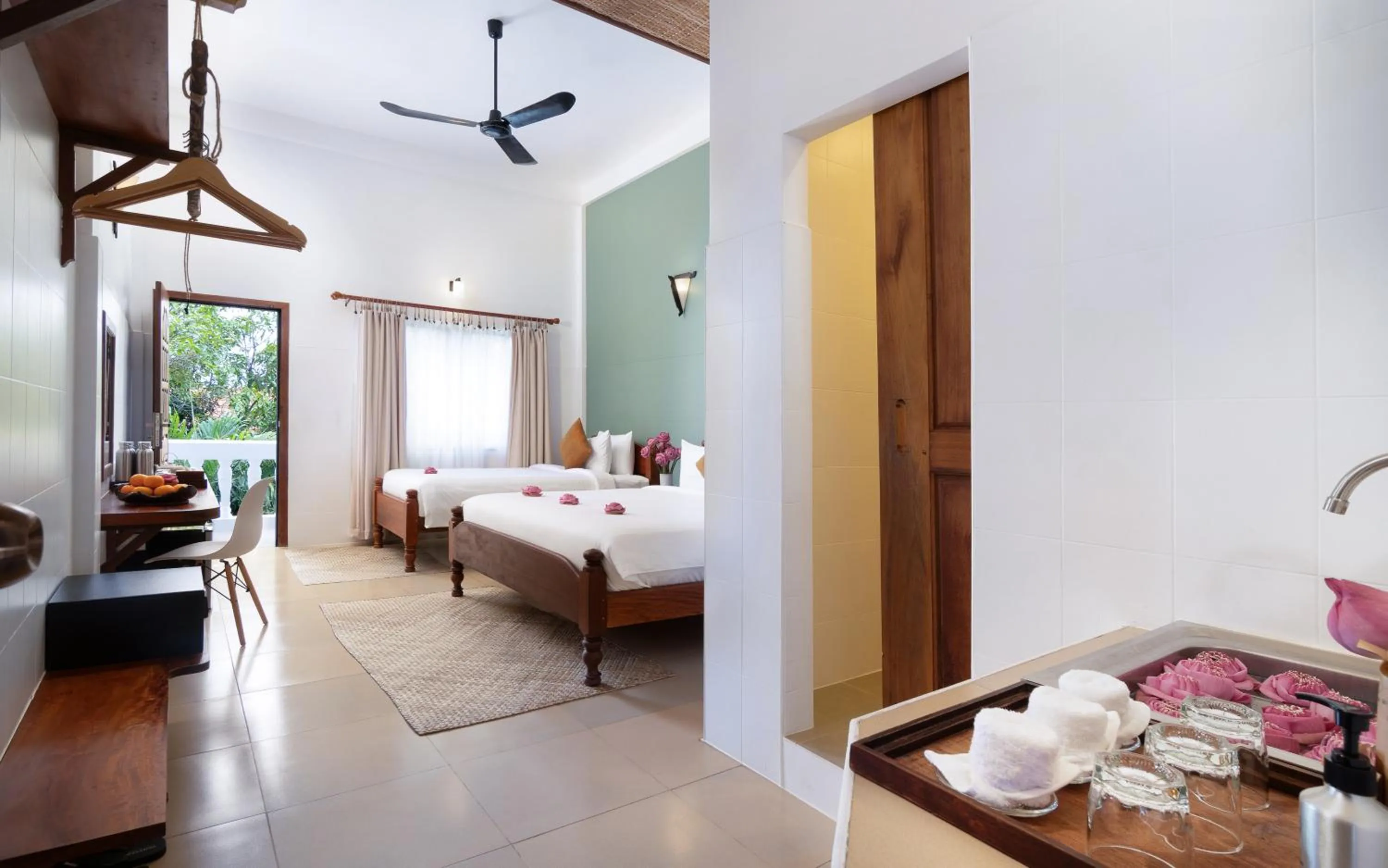 Bedroom, Bed in The Urban